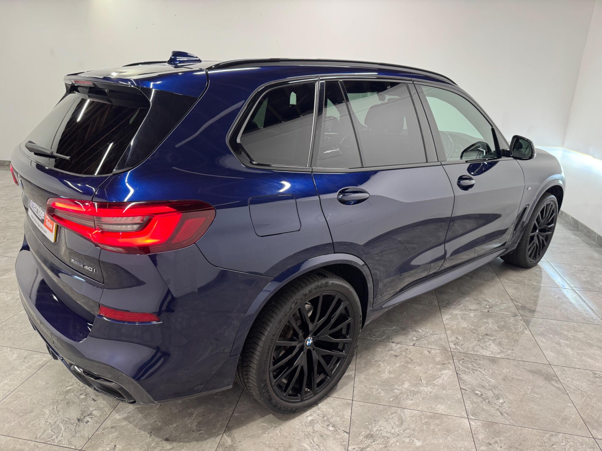 BMW X5 view 6