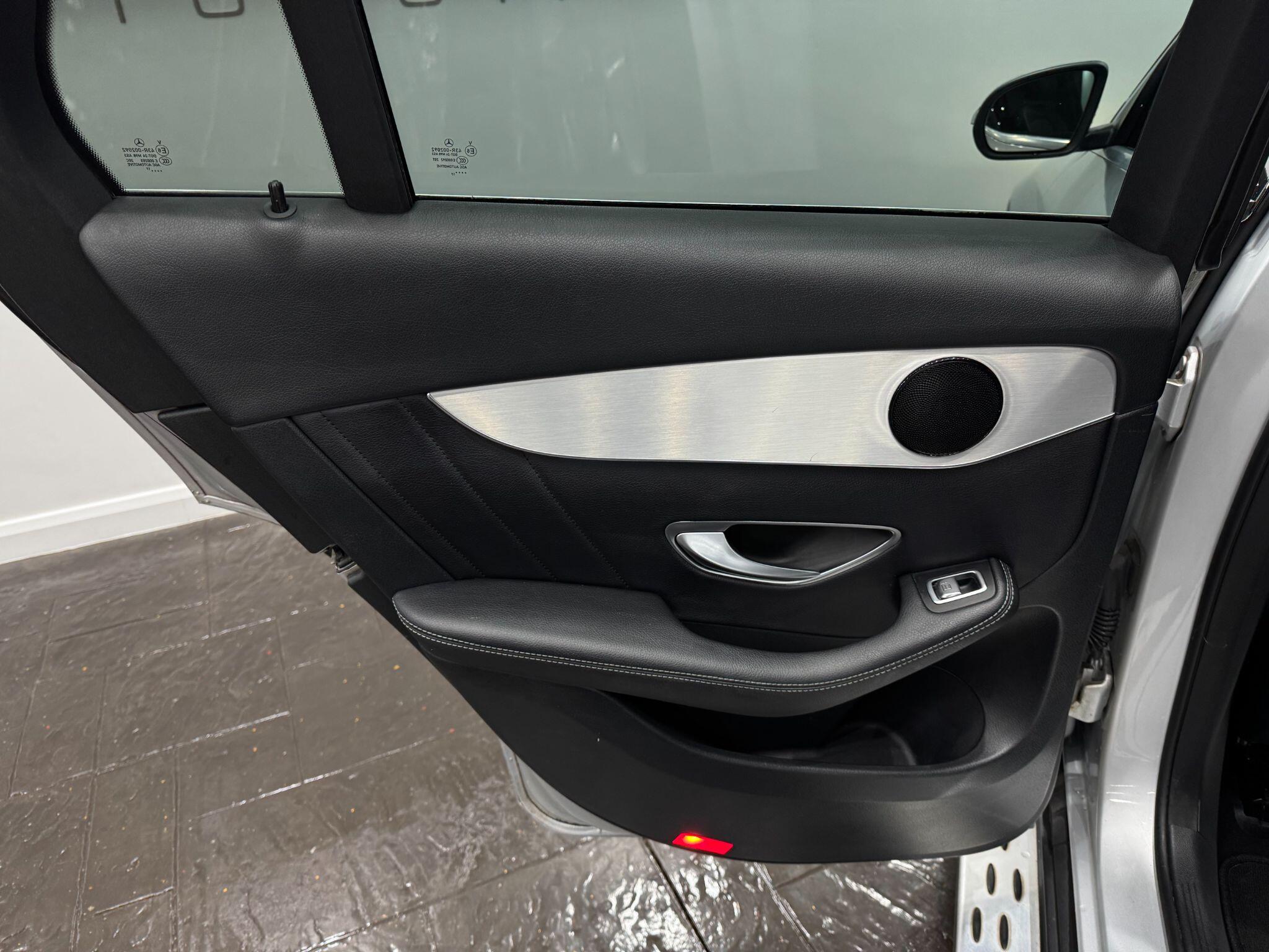Mercedes-Benz GLC view 52