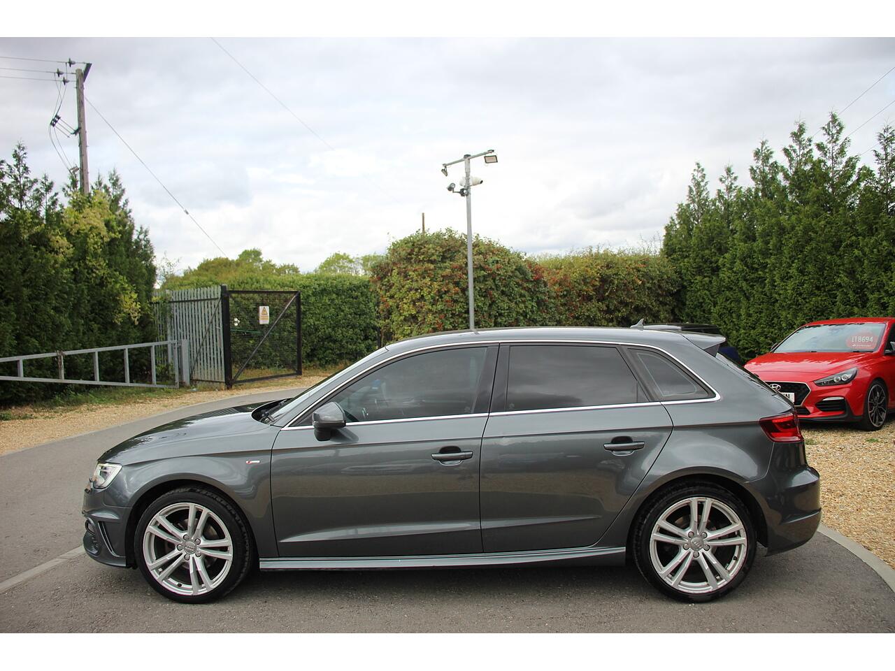 Audi A3 view 7