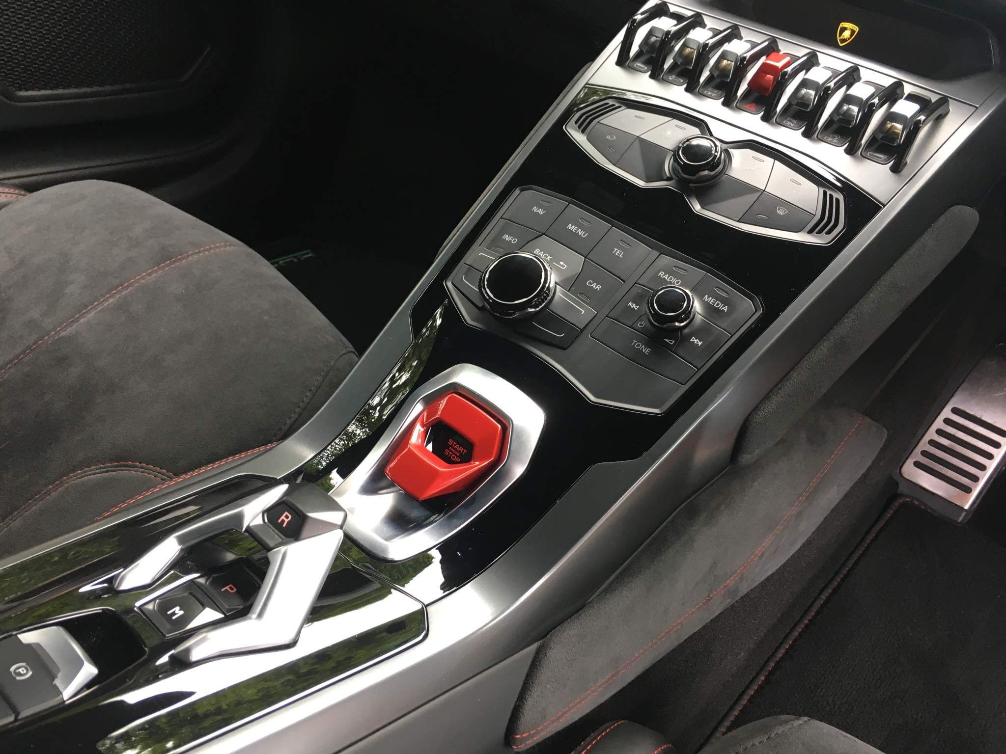 Lamborghini Huracan view 24