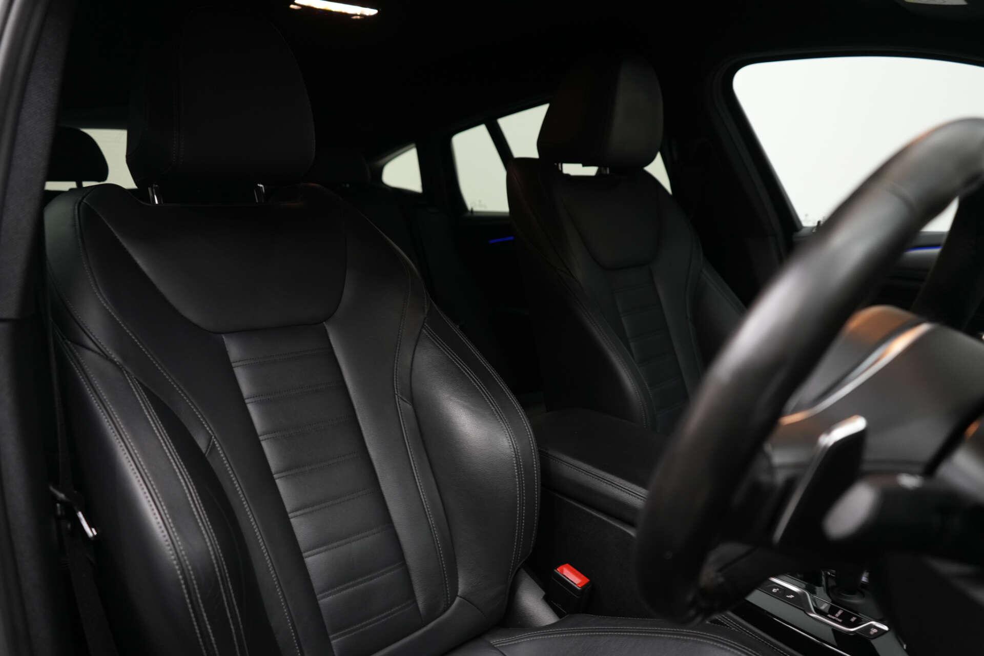 BMW X4 view 14