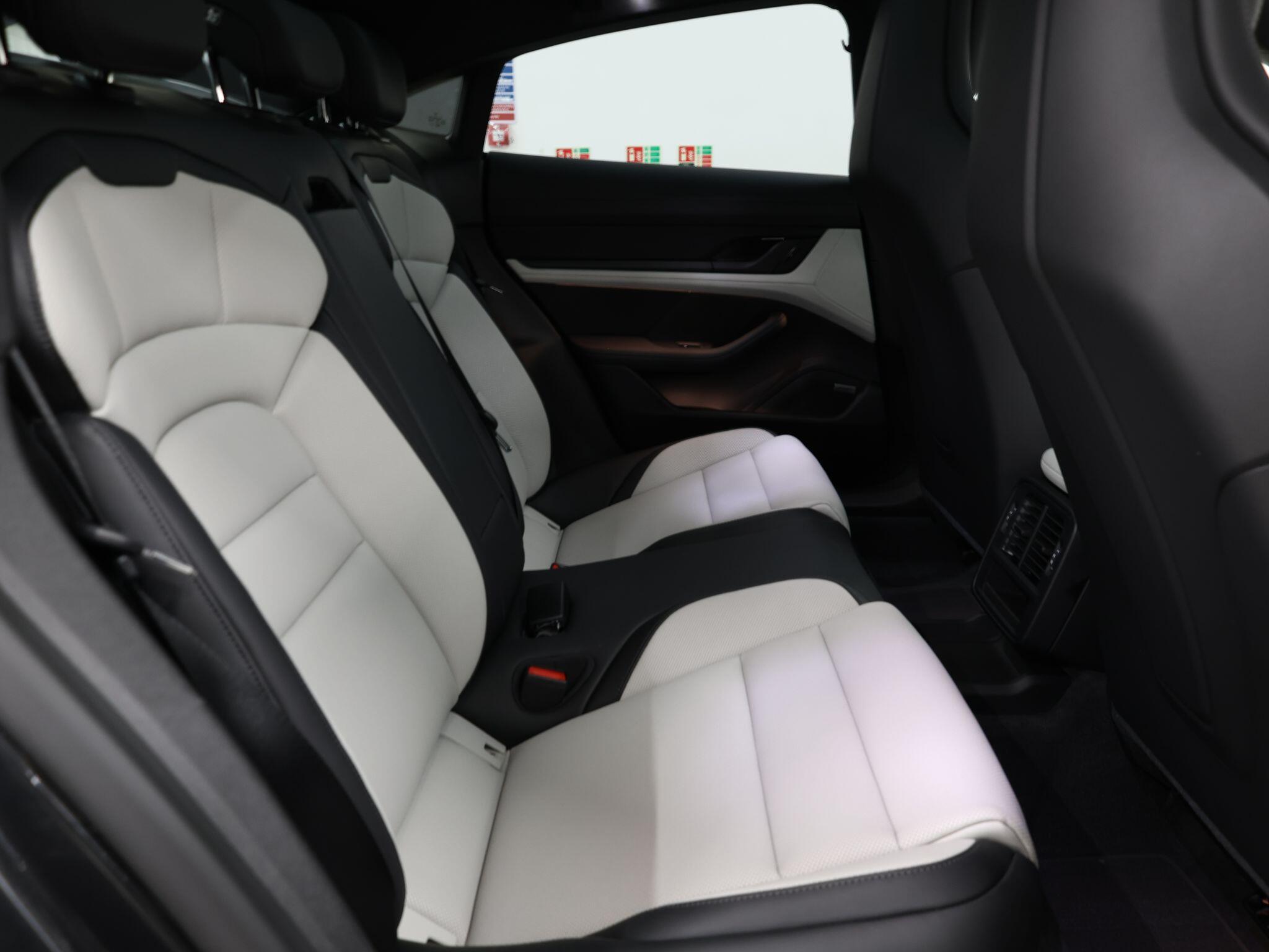 Porsche Taycan view 12
