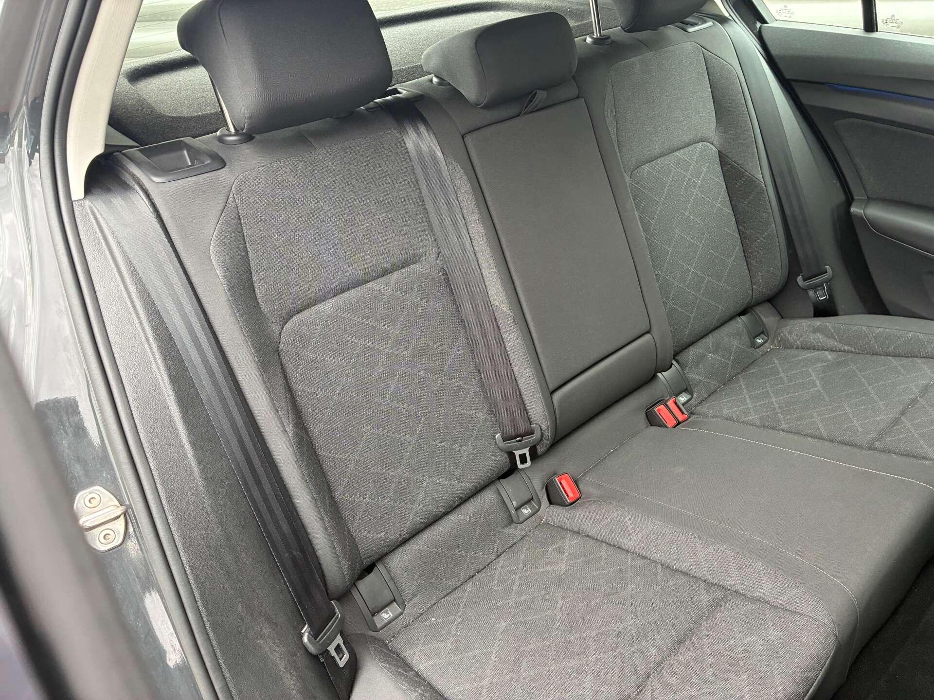 Volkswagen Golf view 31