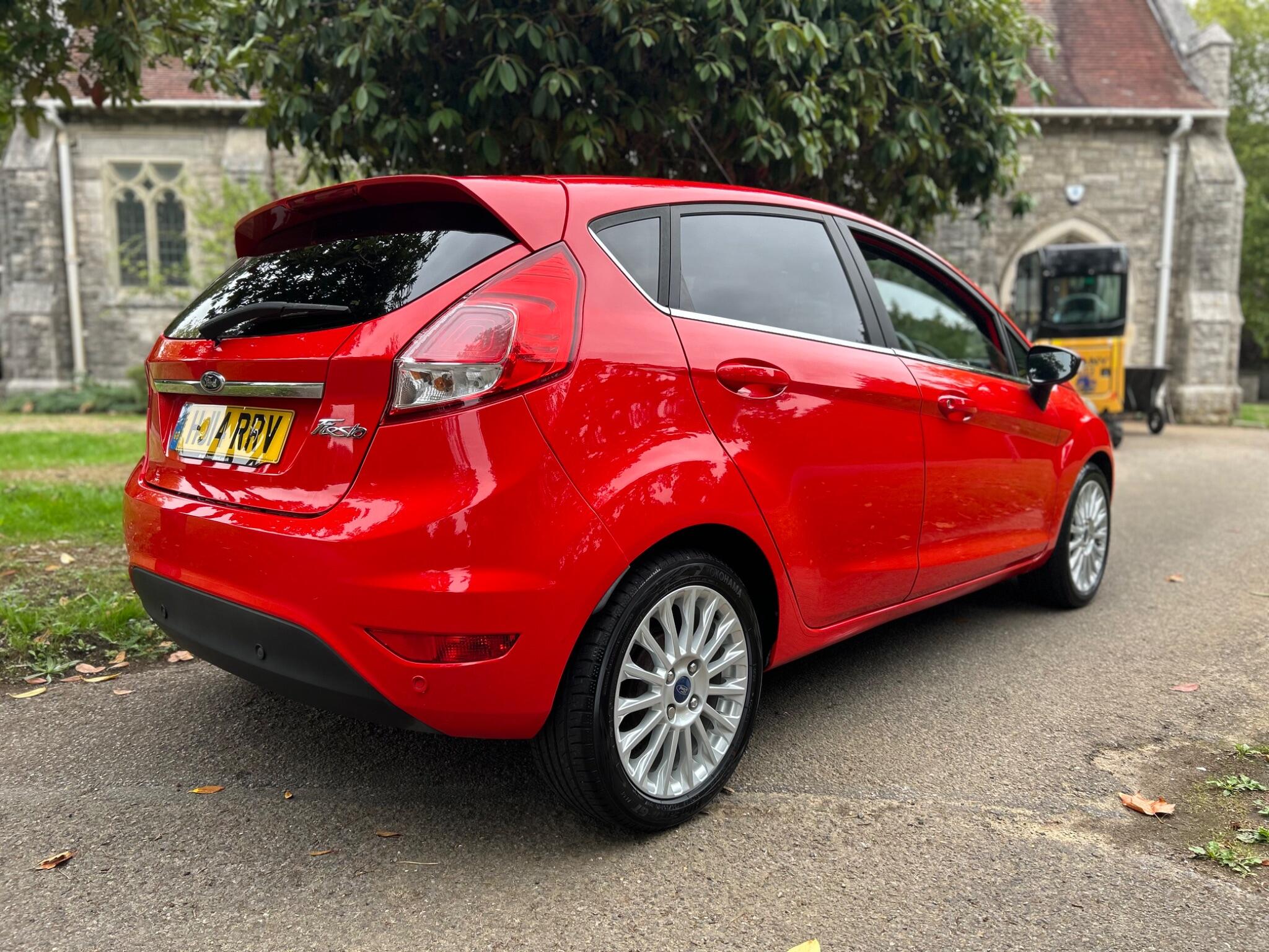 Ford Fiesta view 17