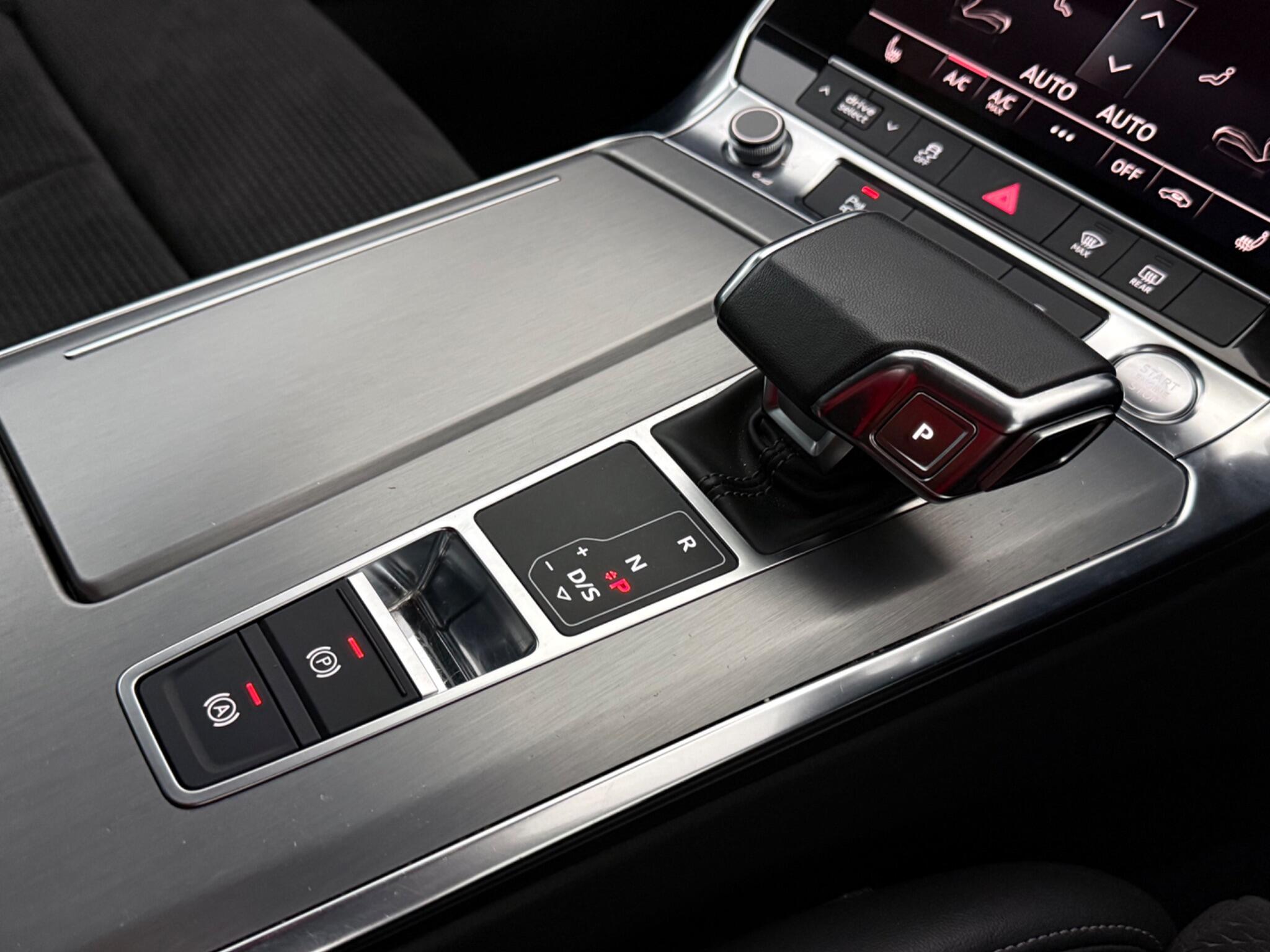 Audi A6 view 27