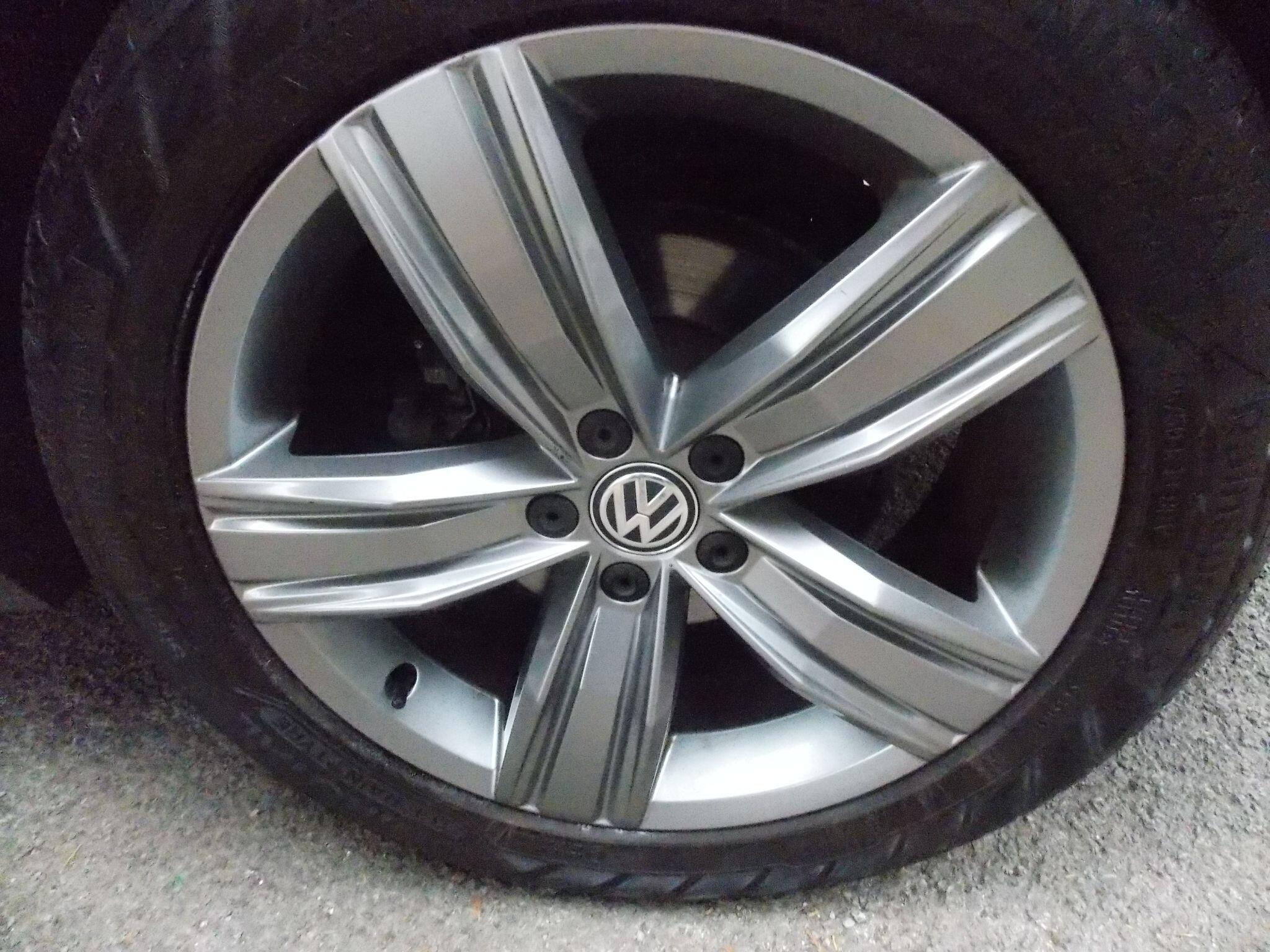 Volkswagen Tiguan view 80