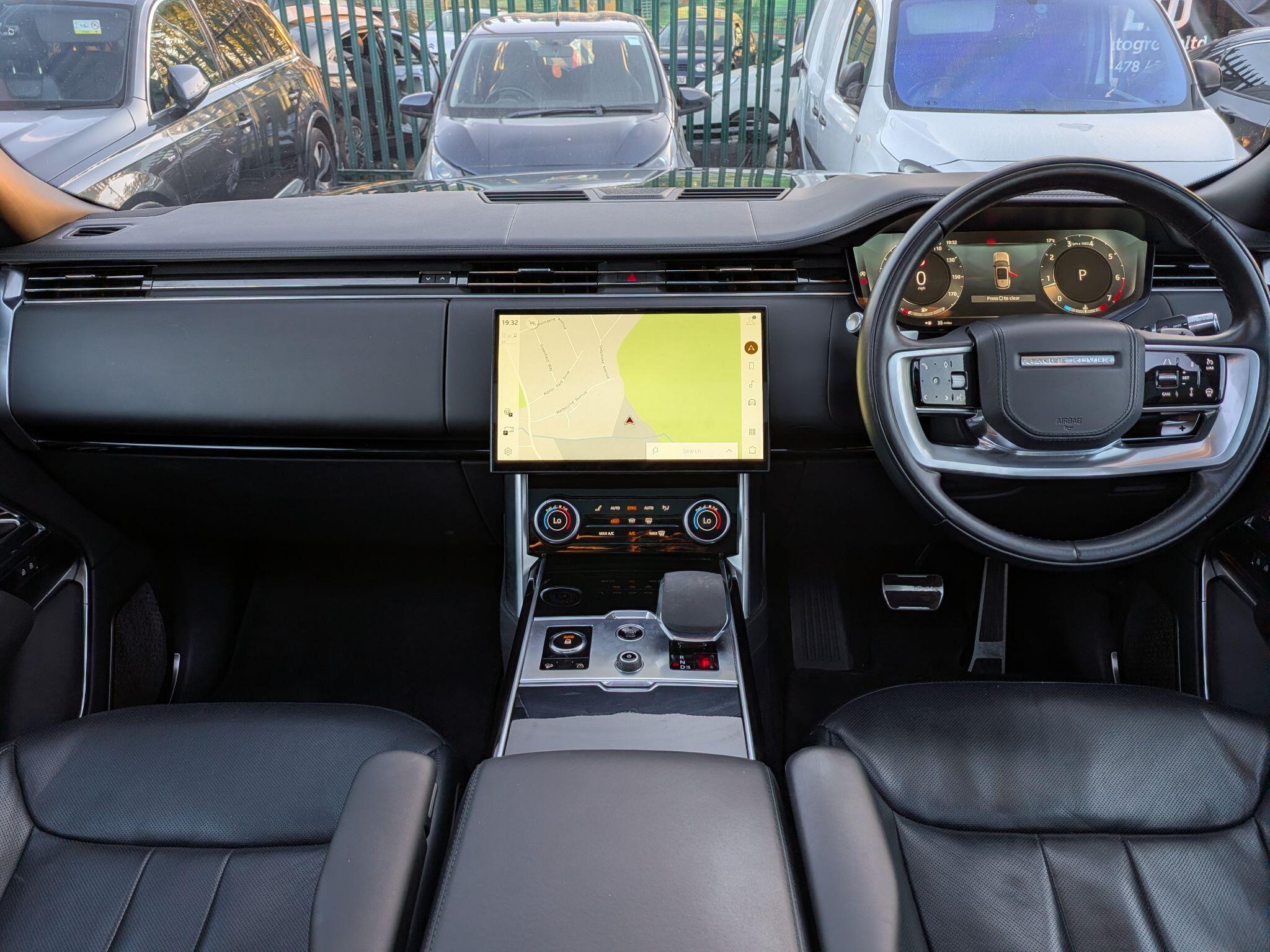 Land Rover Range Rover view 37