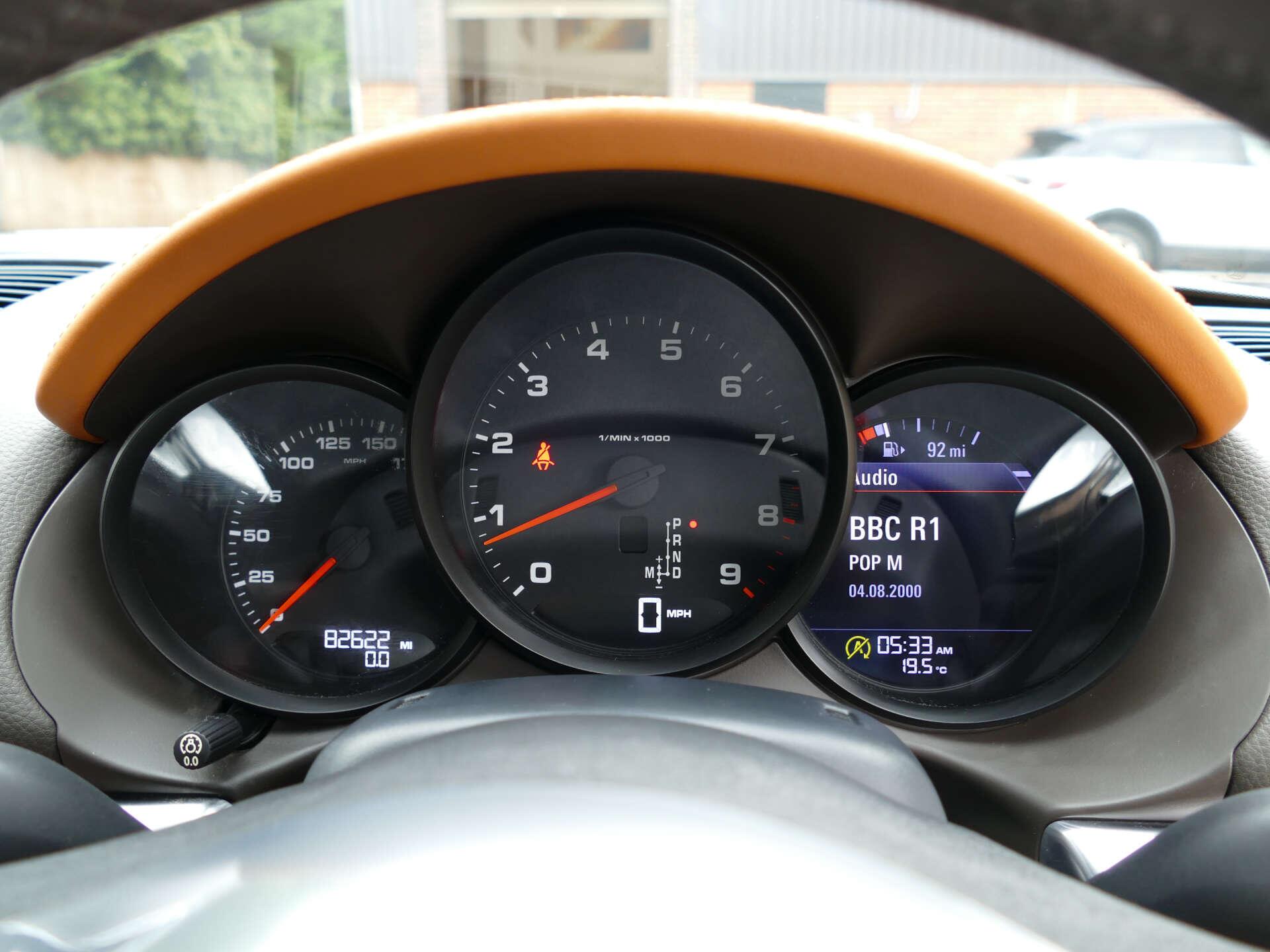 Porsche Cayman view 43