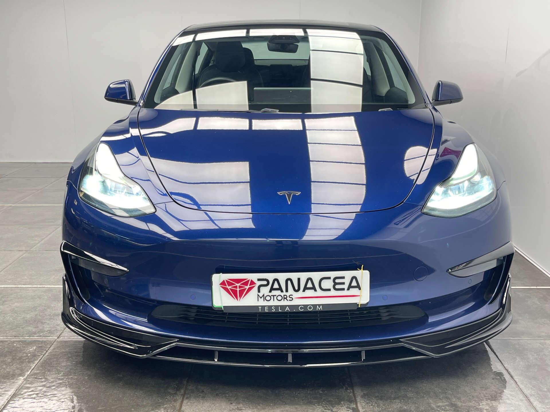 Tesla Model 3 view 5