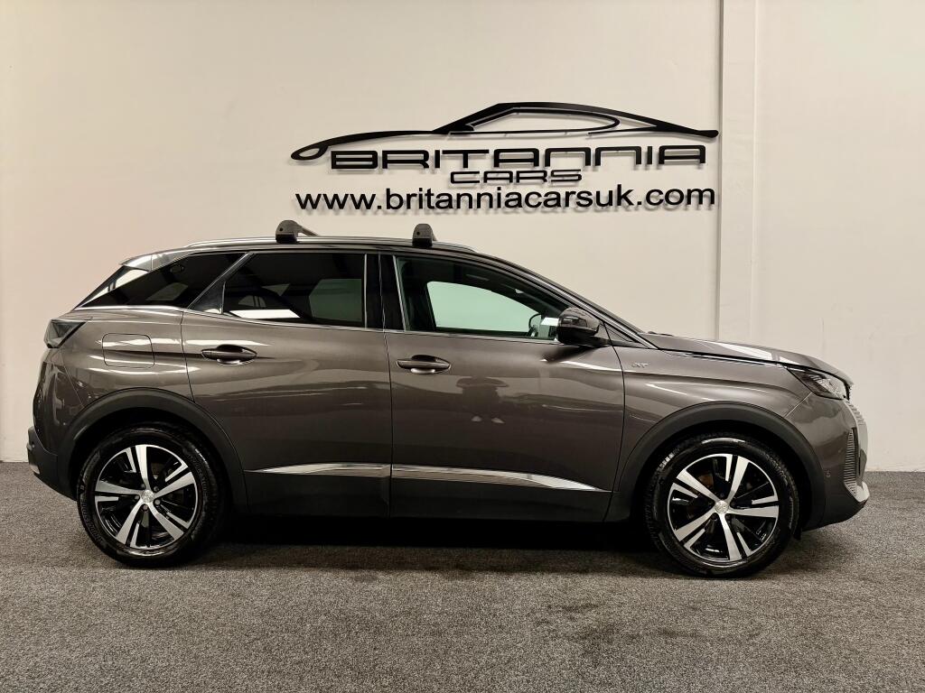 Peugeot 3008 view 2