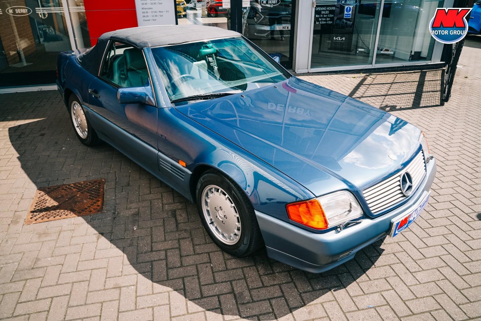 Mercedes-Benz SL view 33