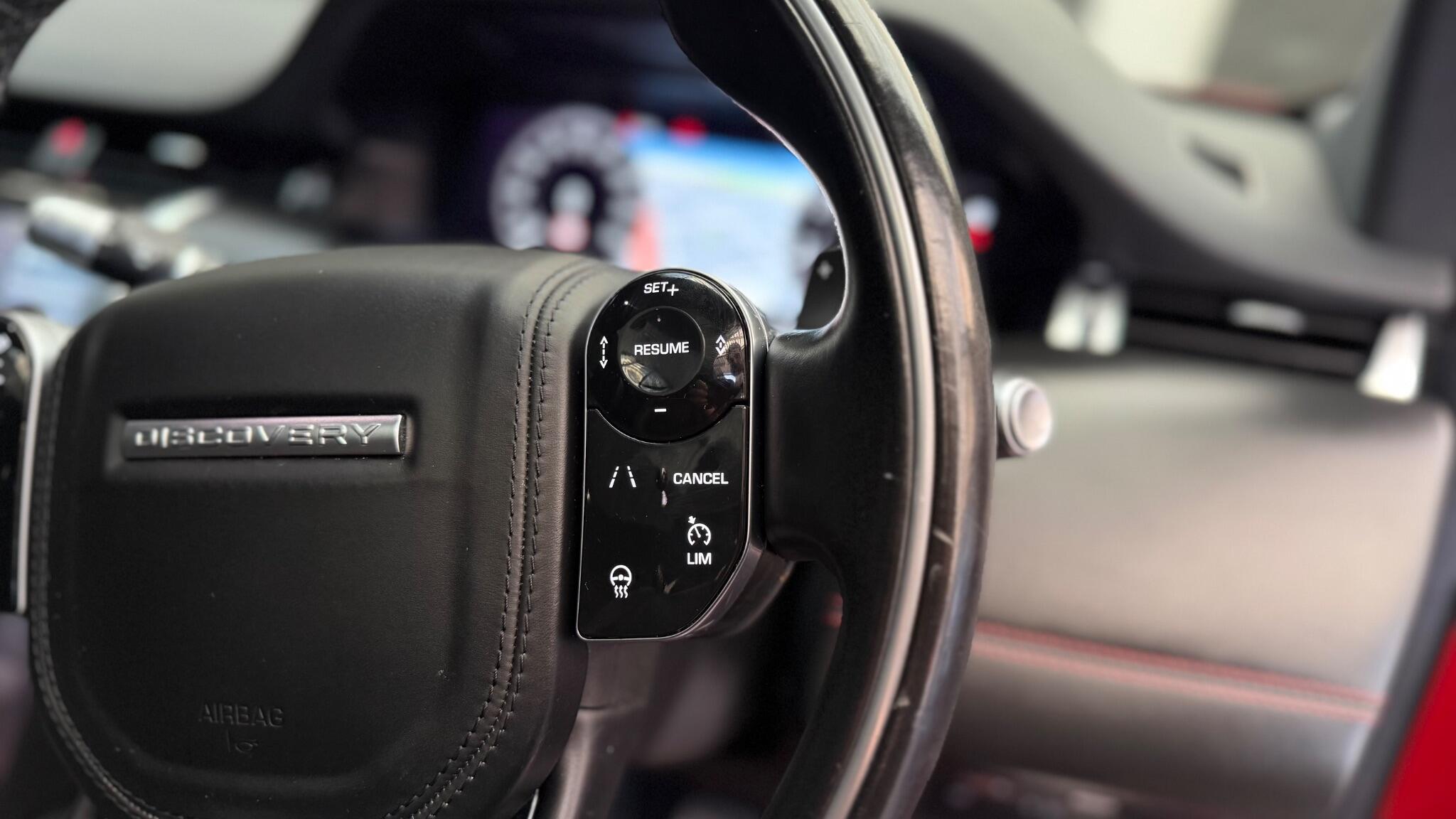 Land Rover Discovery Sport view 28