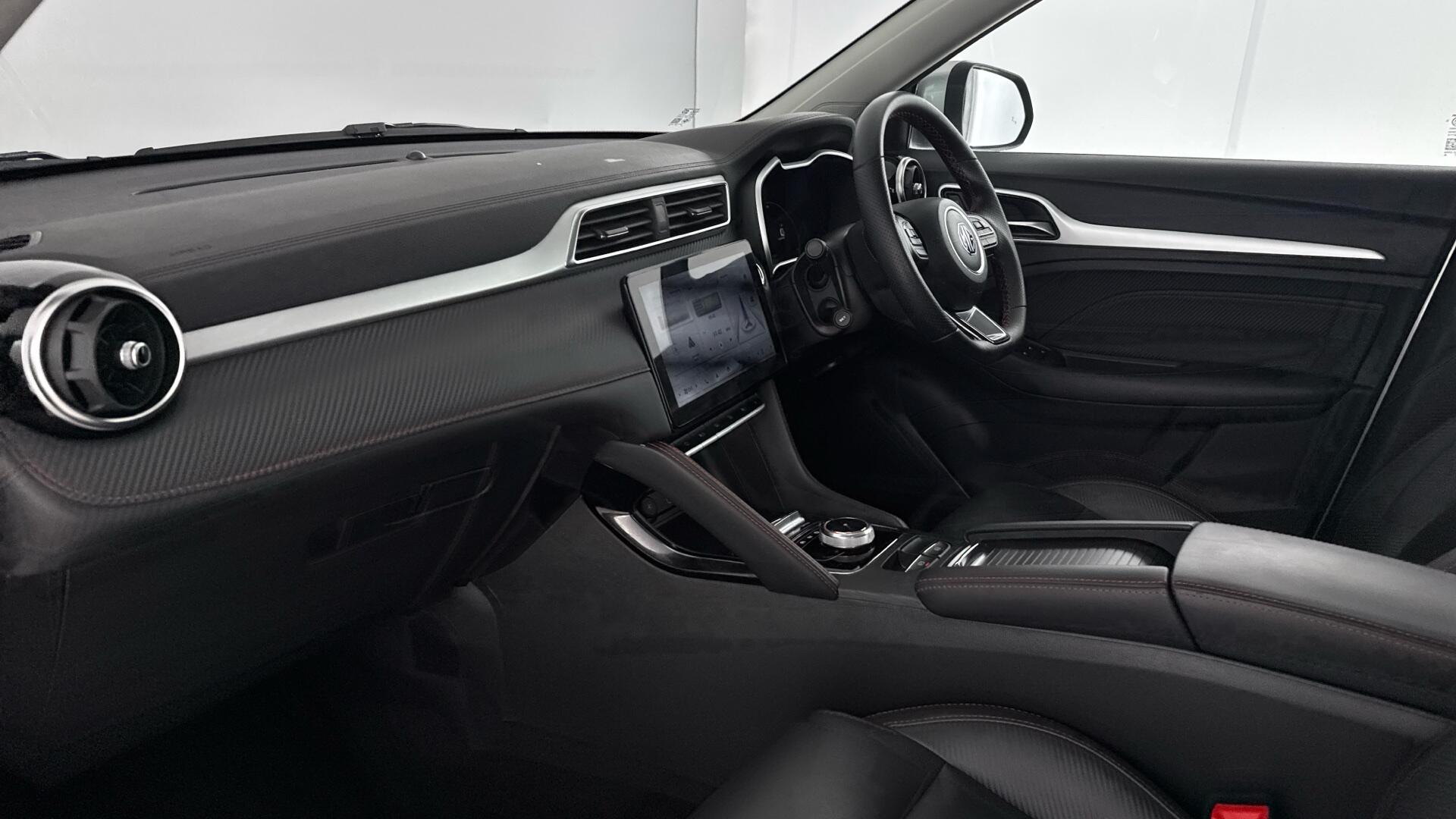 MG ZS view 10