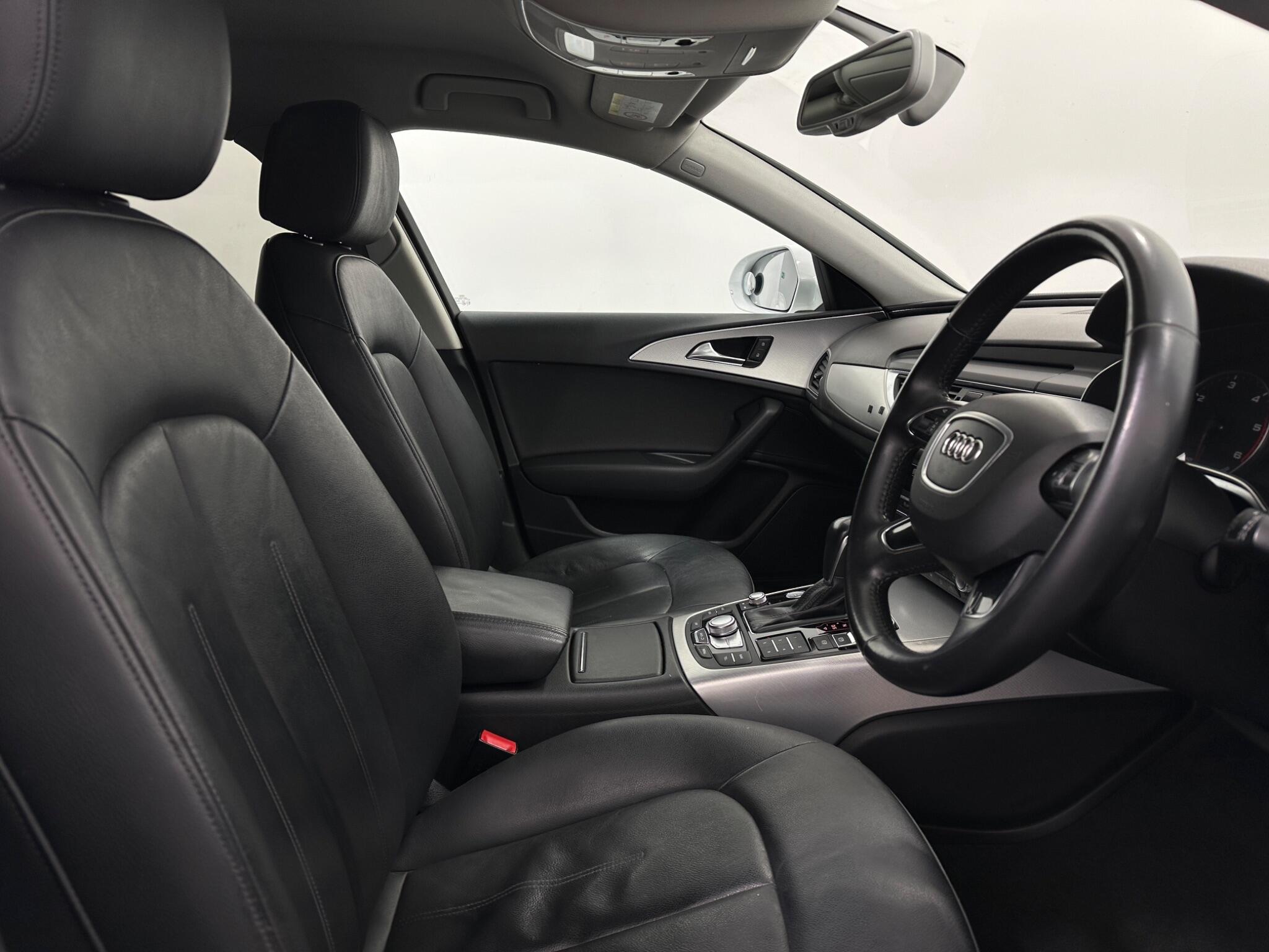 Audi A6 view 32
