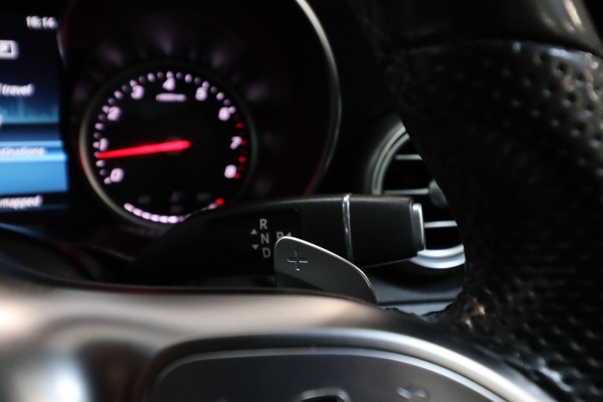 Mercedes-Benz C Class view 39
