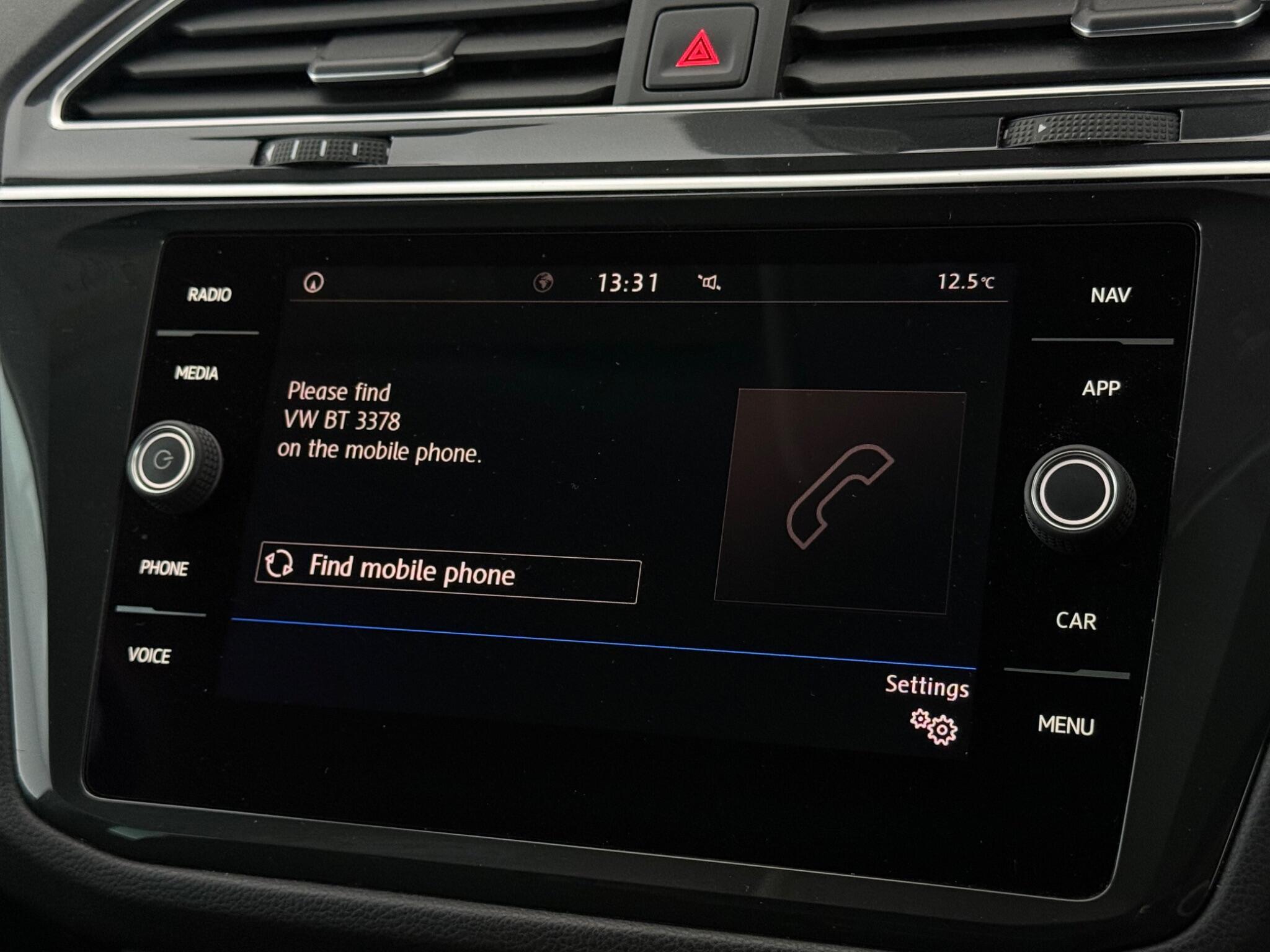 Volkswagen Tiguan view 29