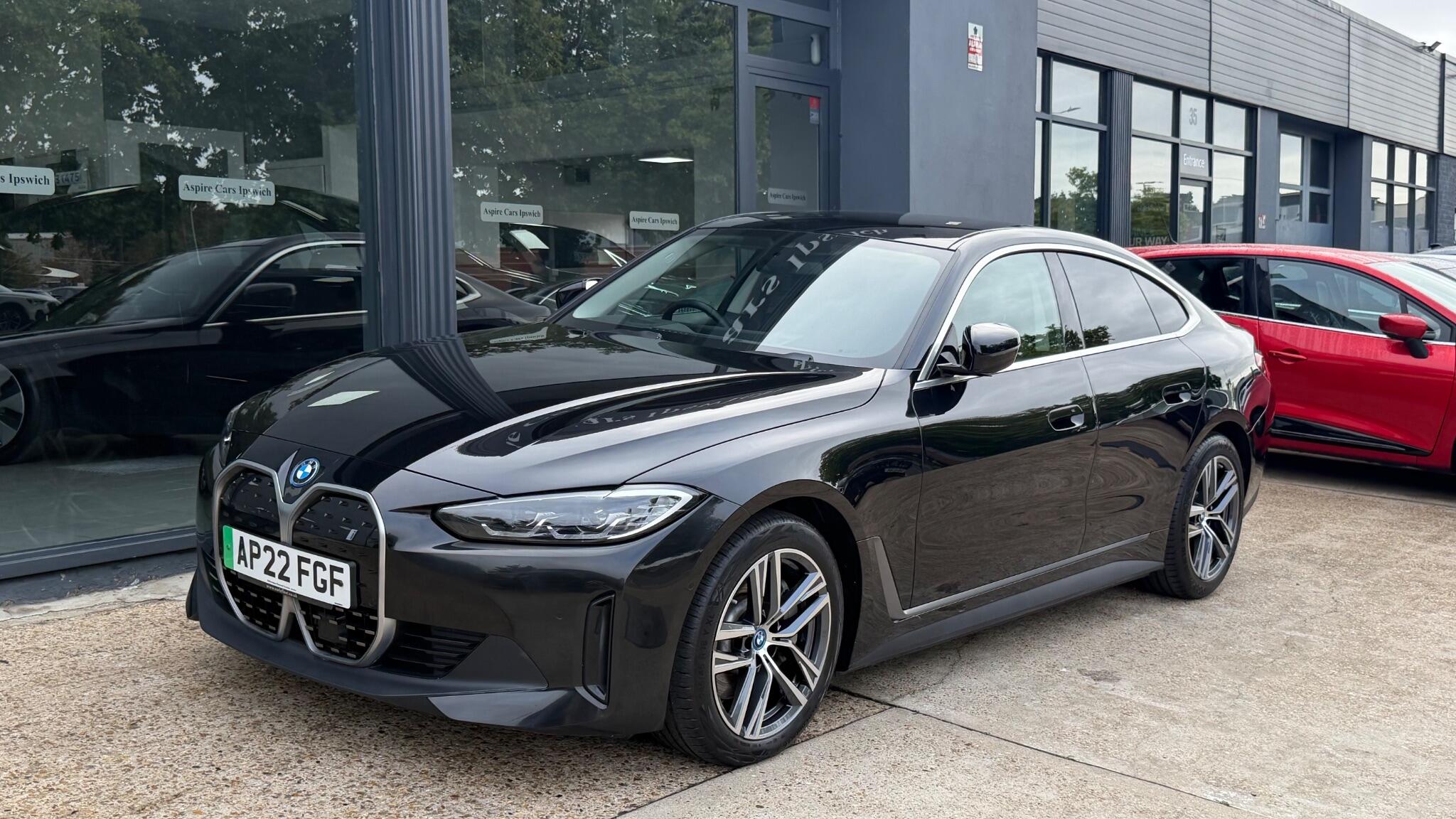 BMW I4 view 3