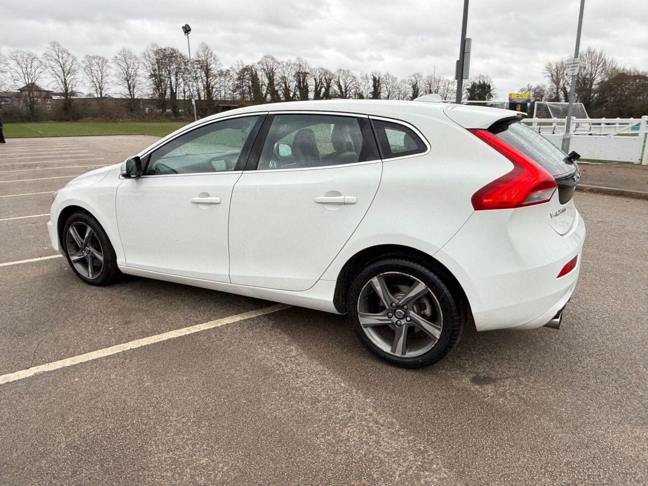 Volvo V40 view 36