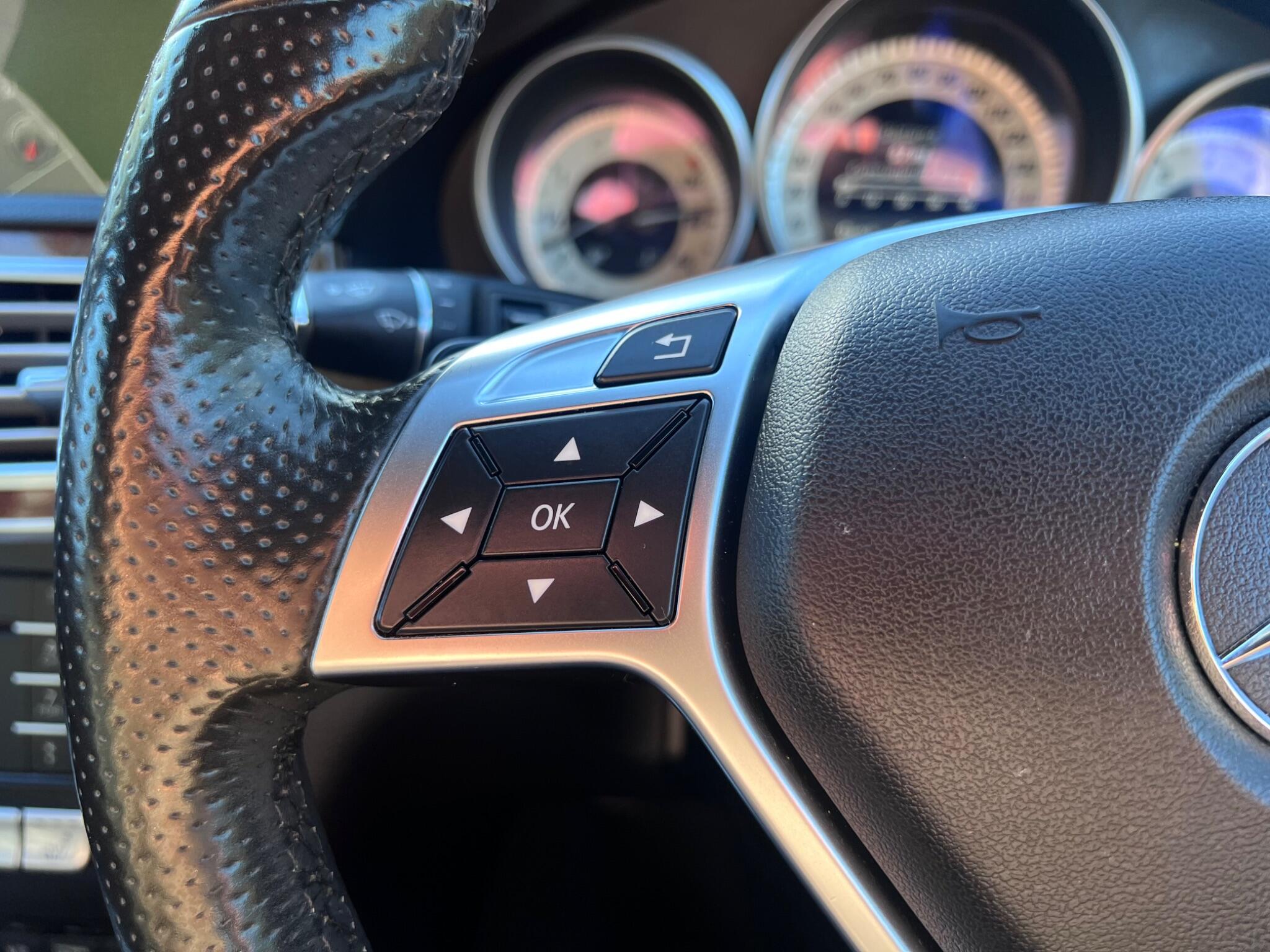 Mercedes-Benz E Class view 21