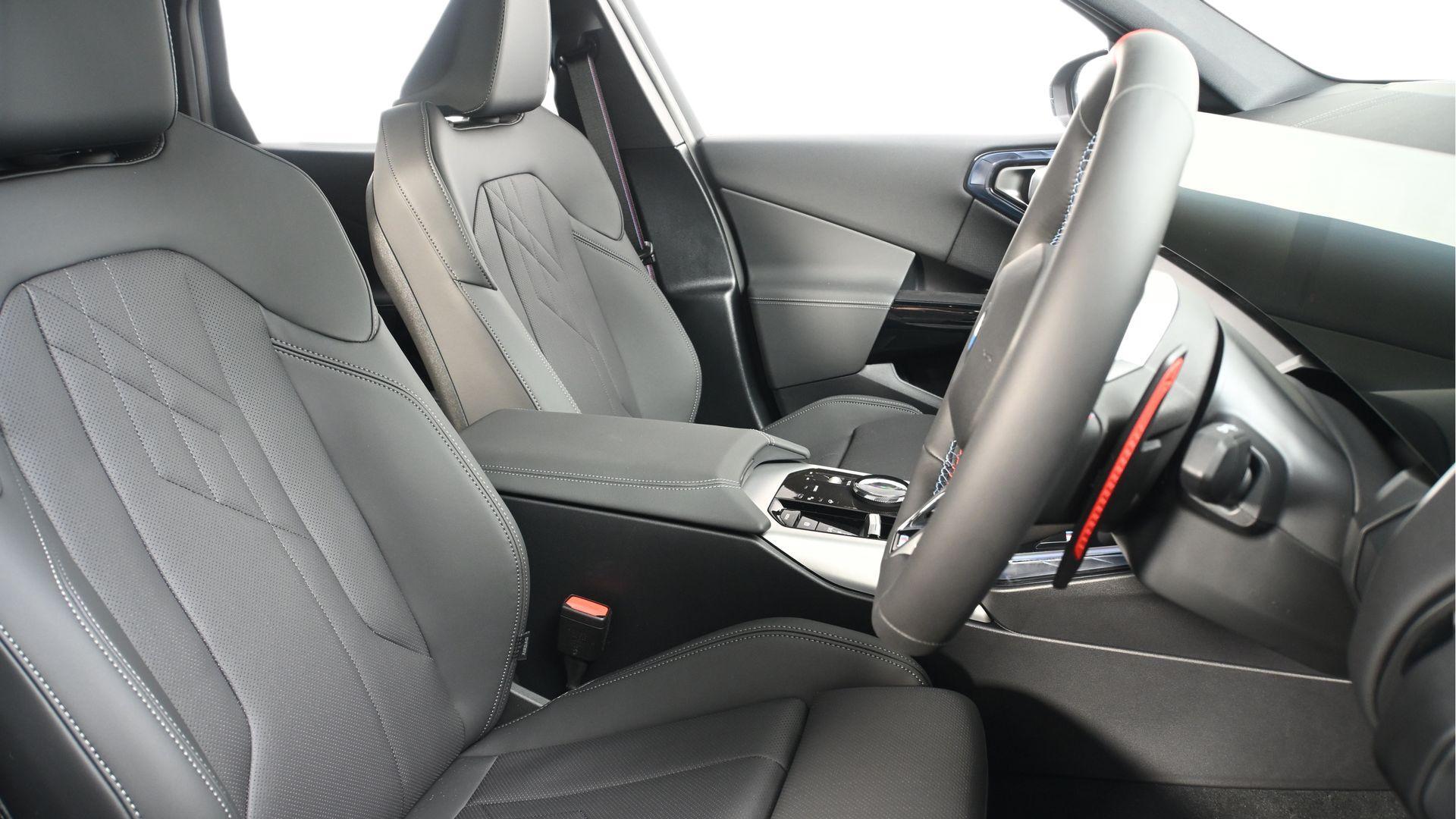 BMW X3 view 11