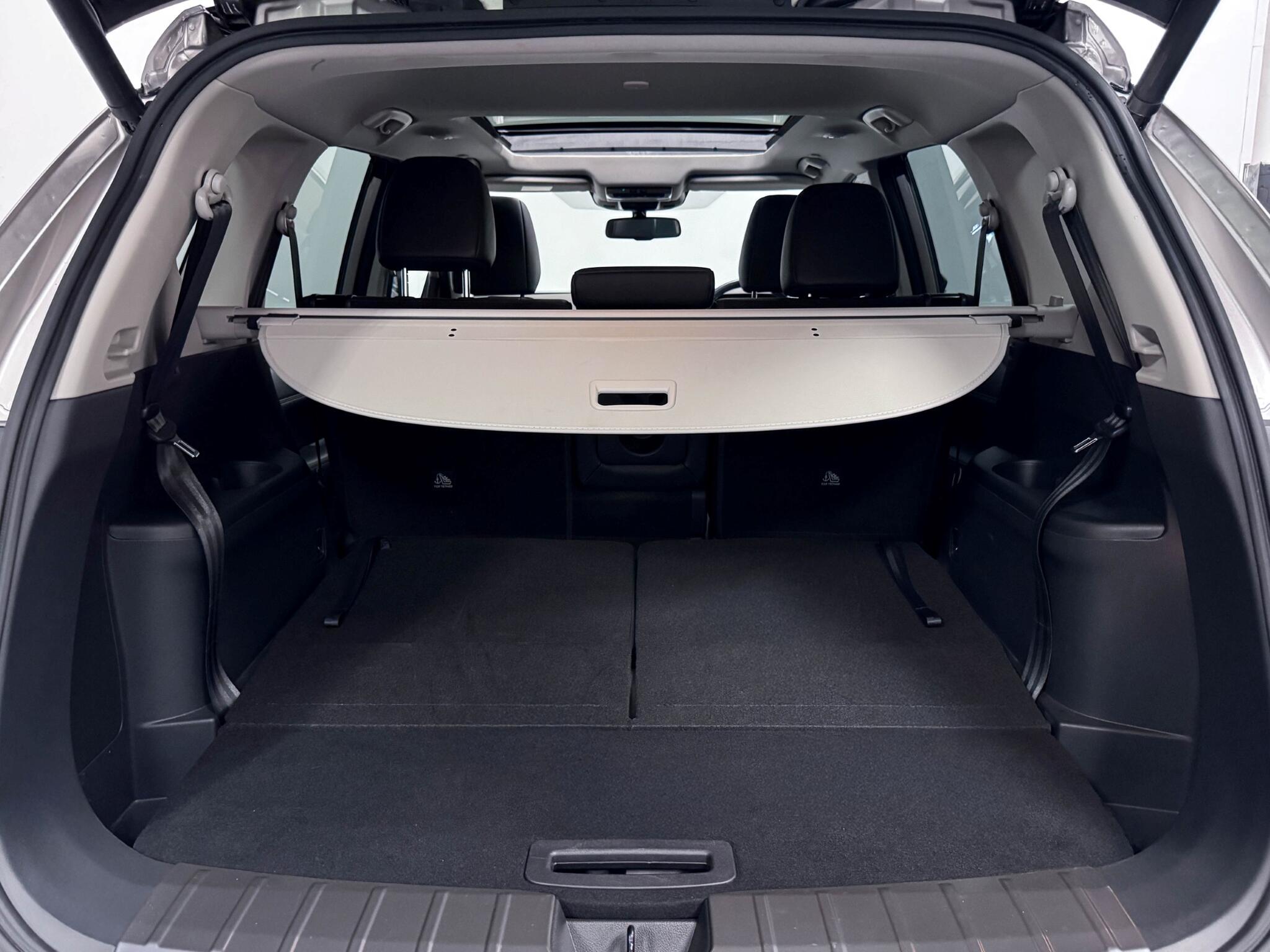 Nissan X-Trail view 8