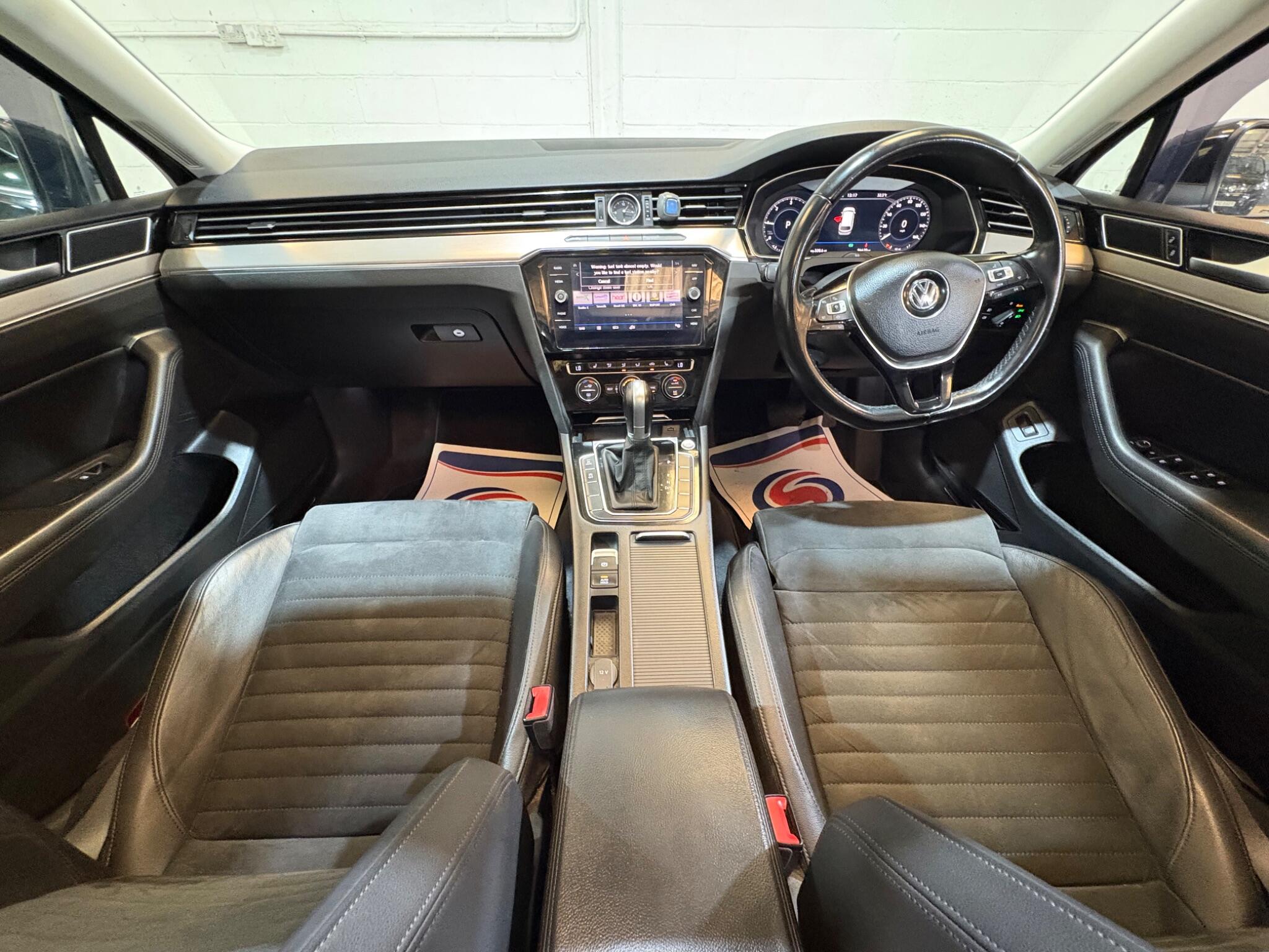 Volkswagen Passat view 87