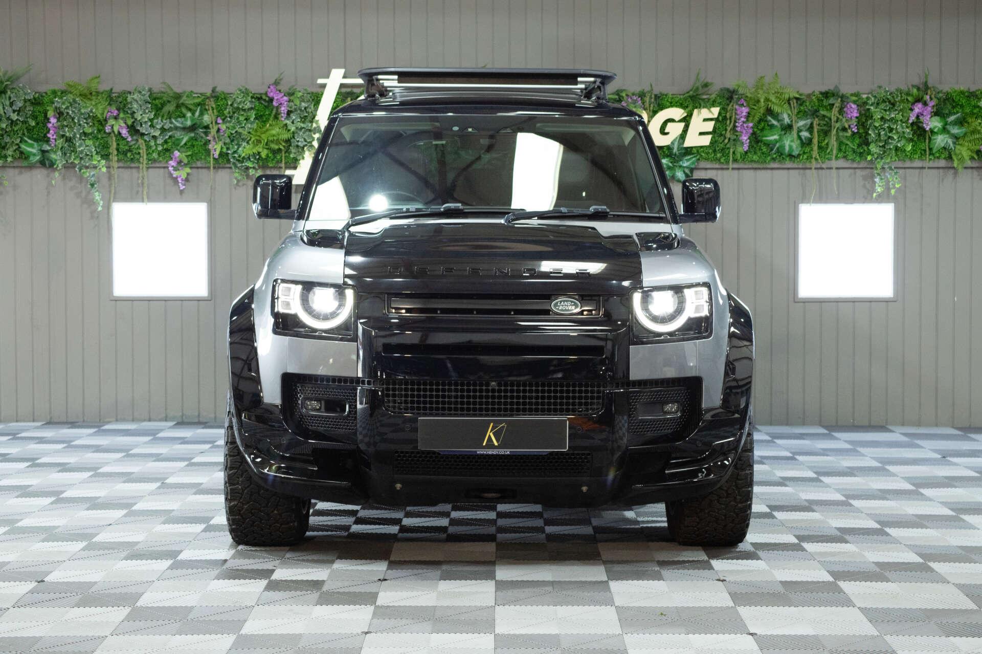 Land Rover Defender view 7