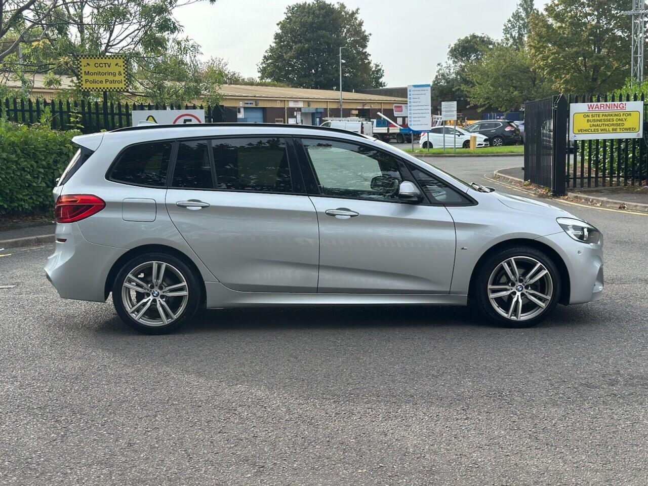 BMW 2 Series view 2