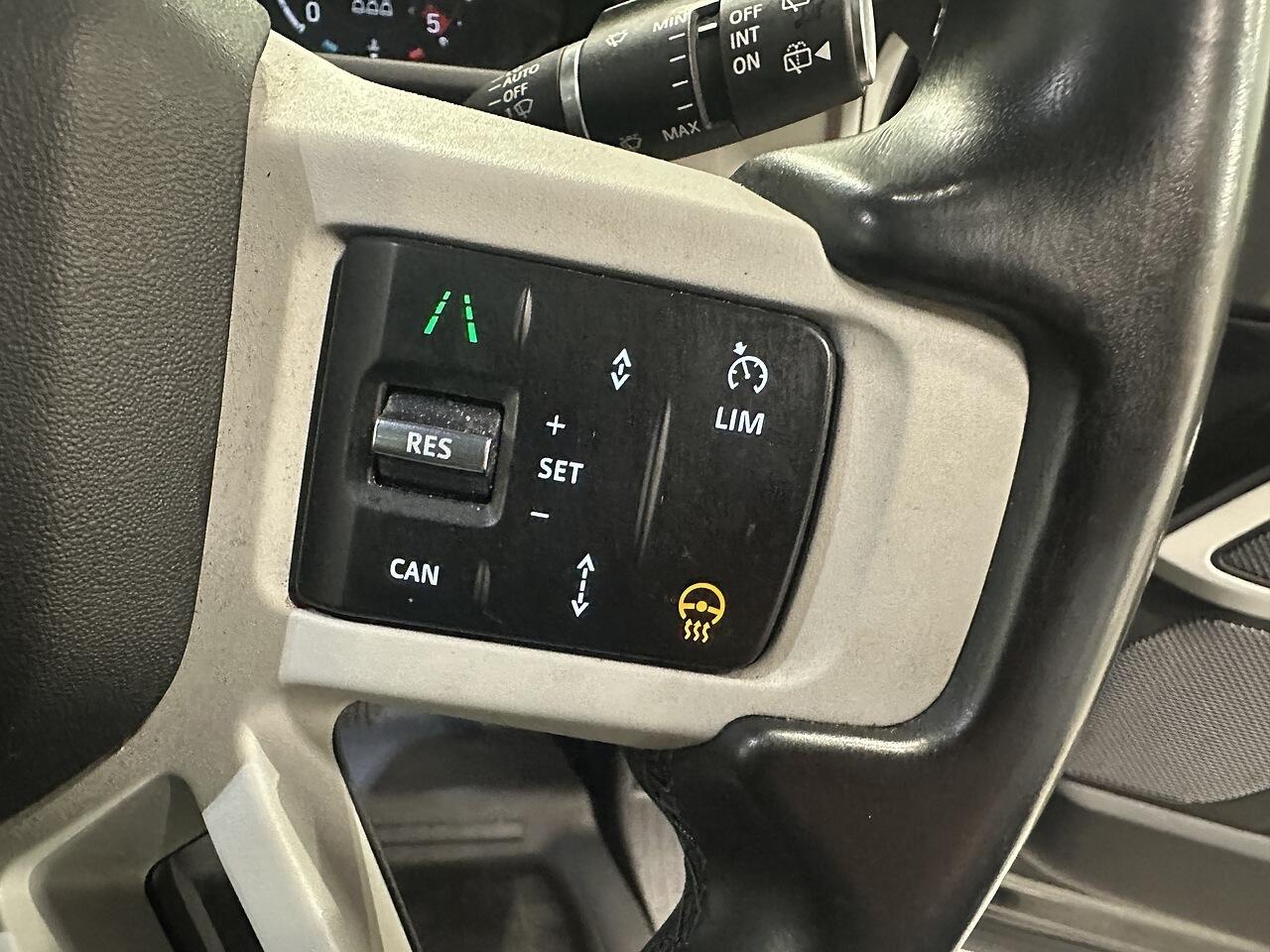 Land Rover Defender view 21