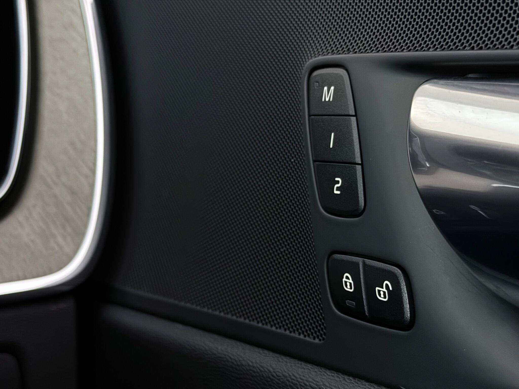 Volvo XC60 view 20