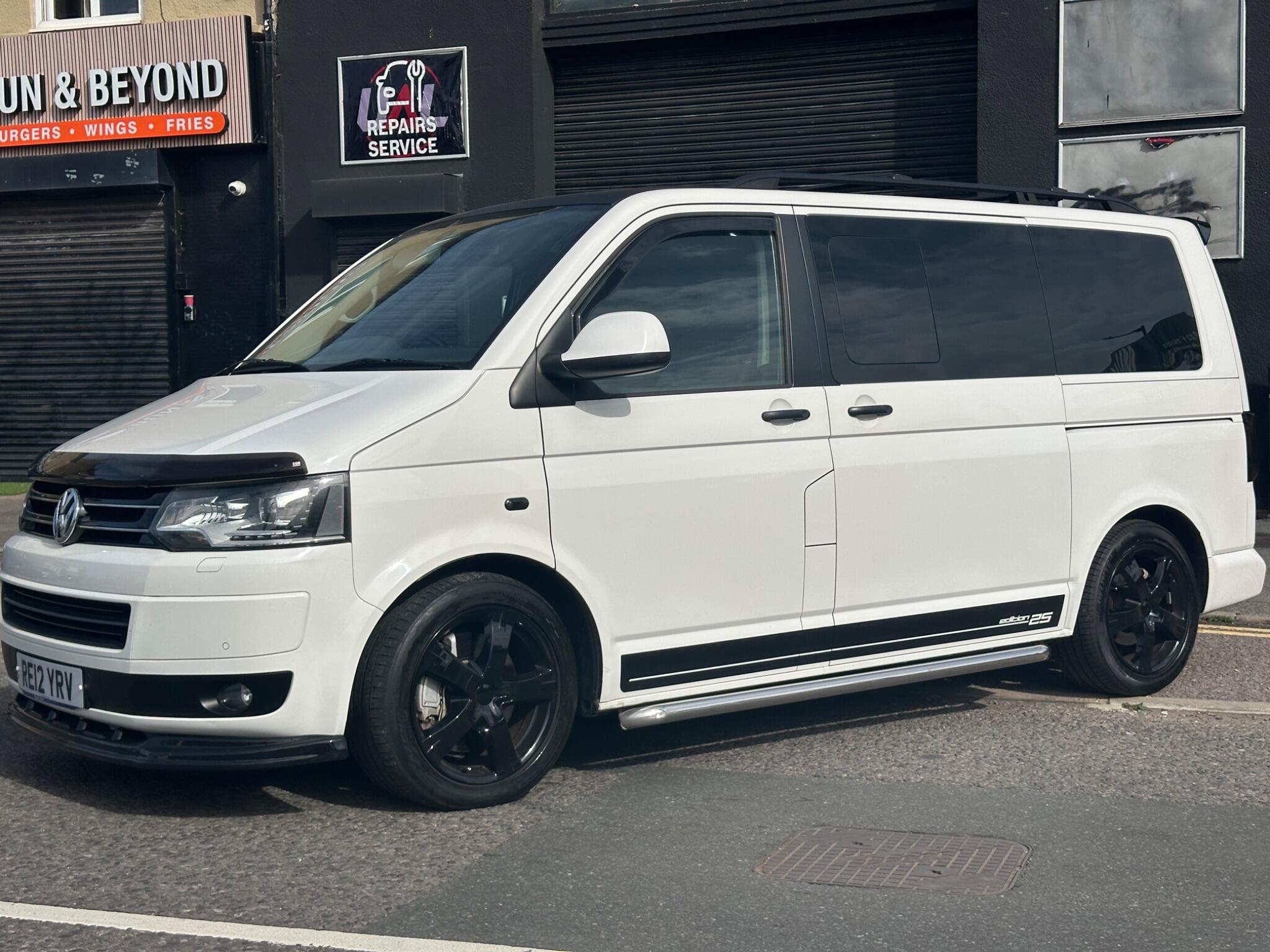 Volkswagen Caravelle view 46