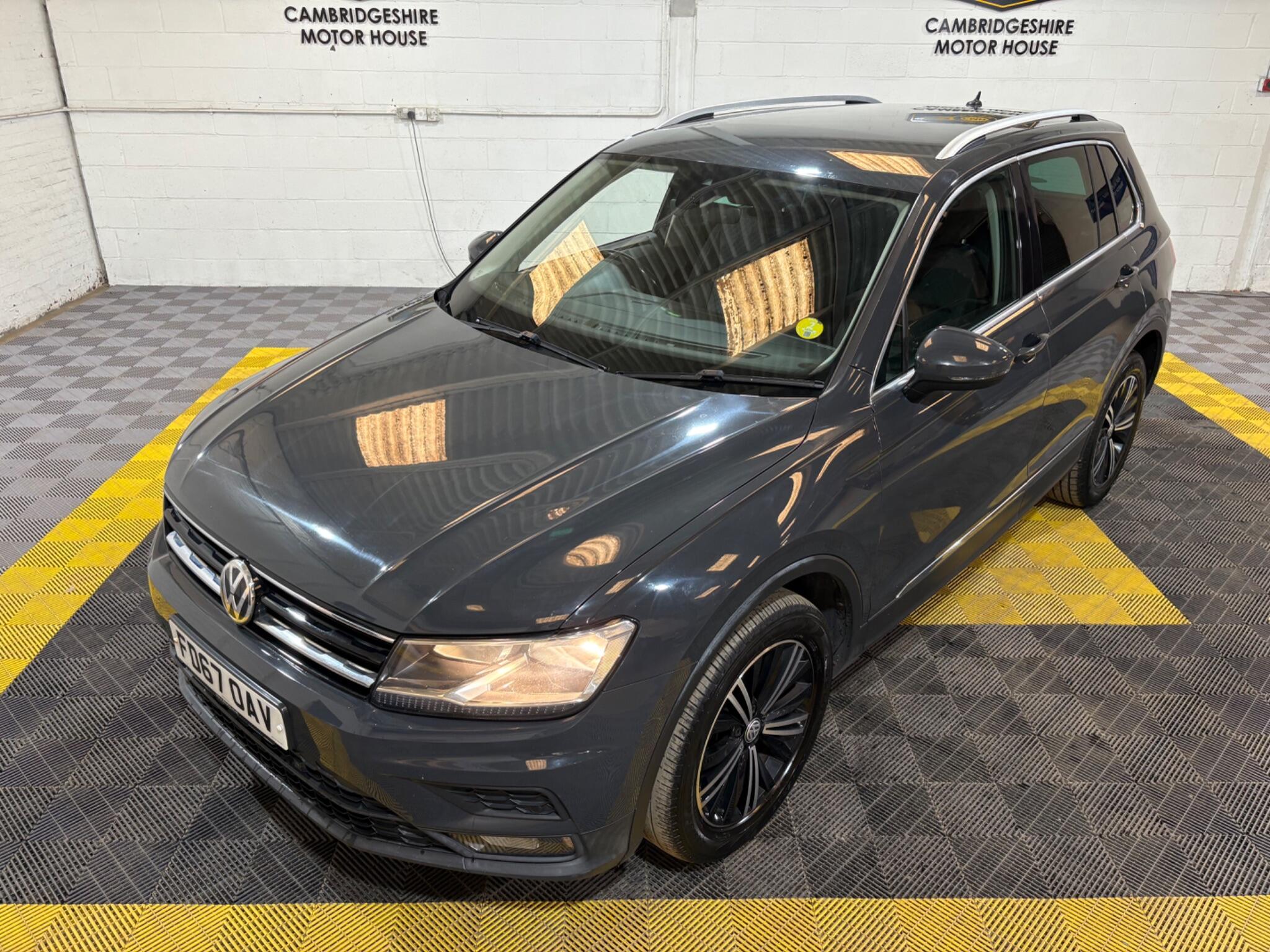 Volkswagen Tiguan view 28