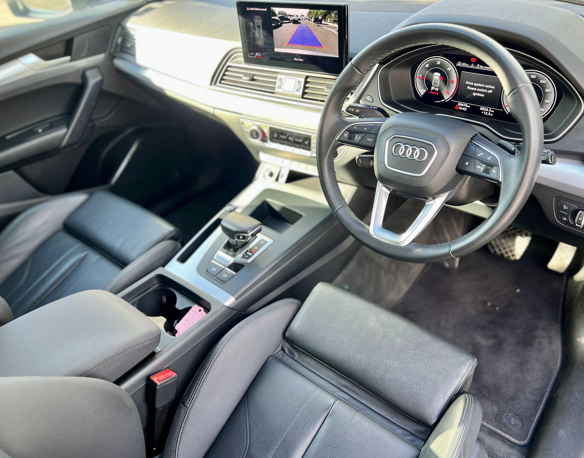 Audi Q5 view 15