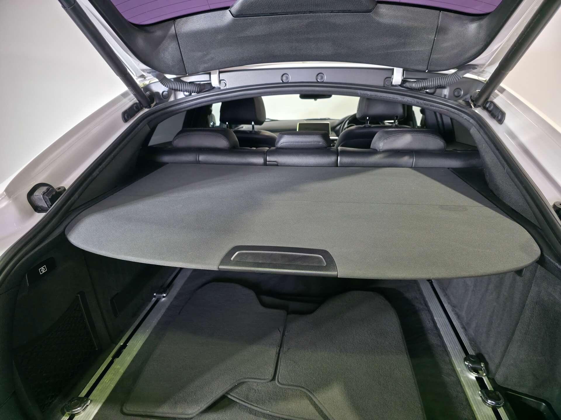 BMW X6 view 28
