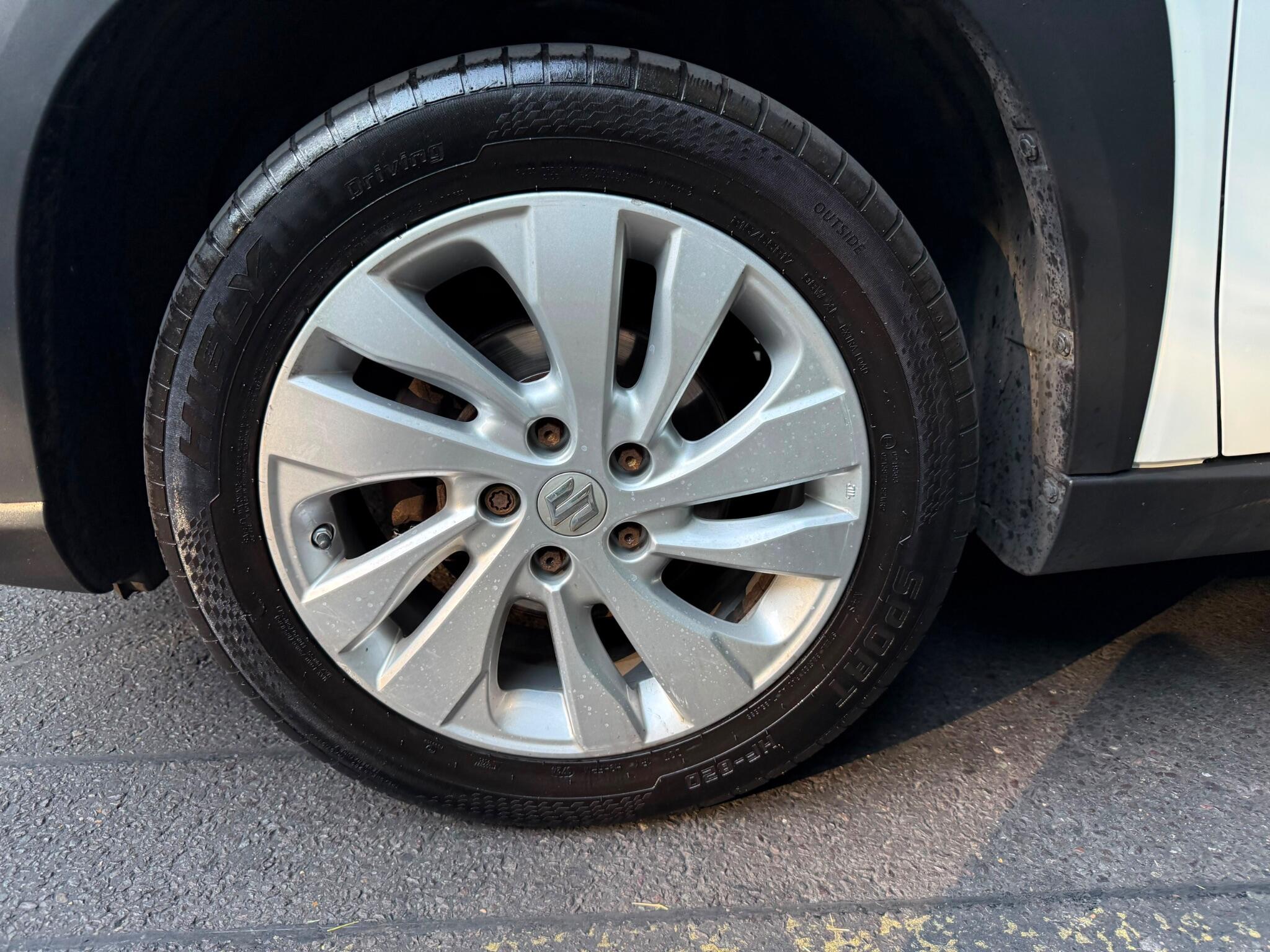 Suzuki S-Cross view 22