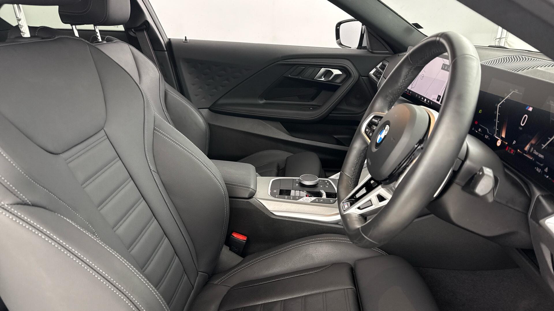 BMW 2 Series view 11