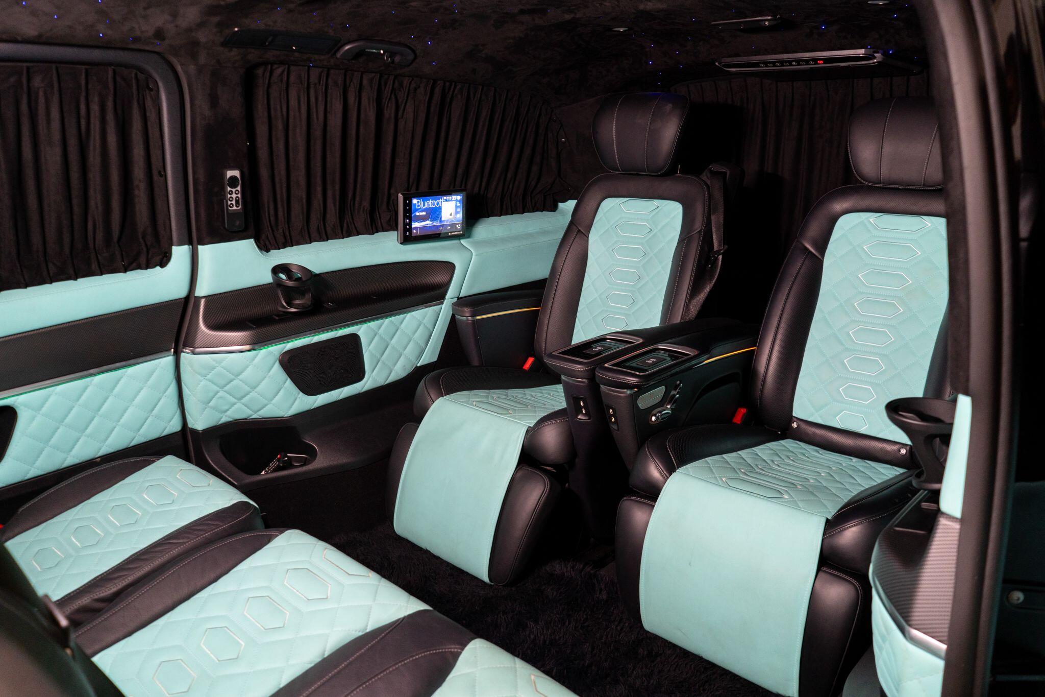 Mercedes-Benz V-Class view 18