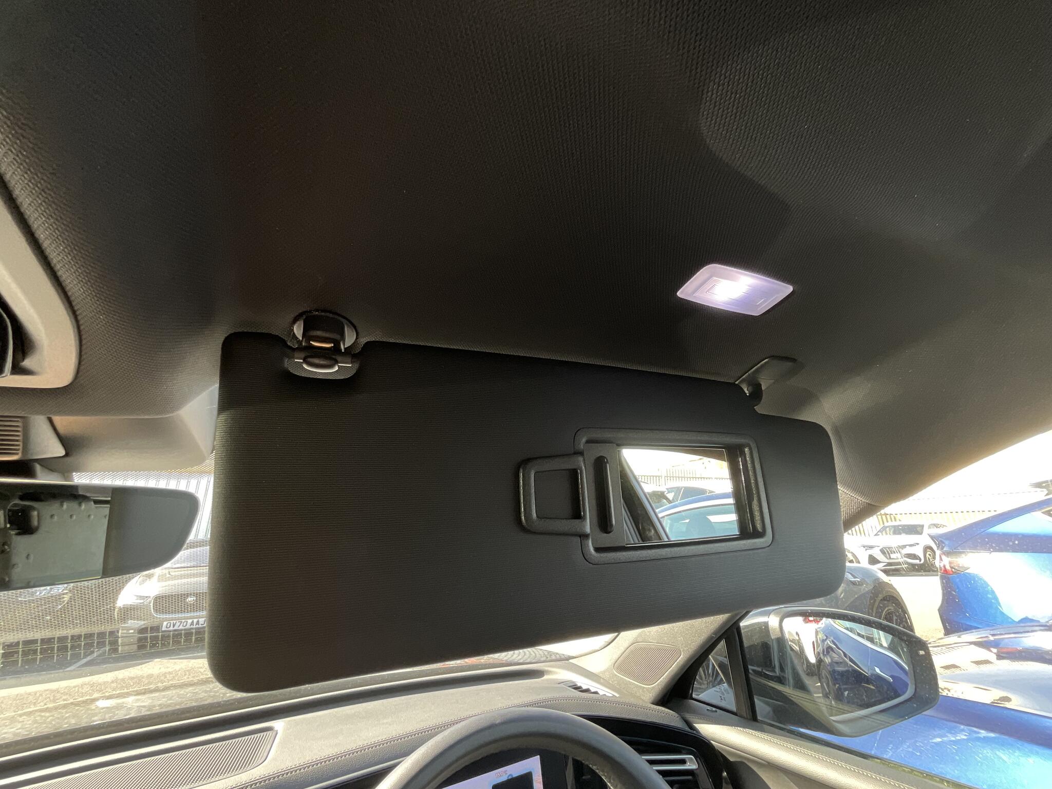 Volkswagen Tiguan view 31
