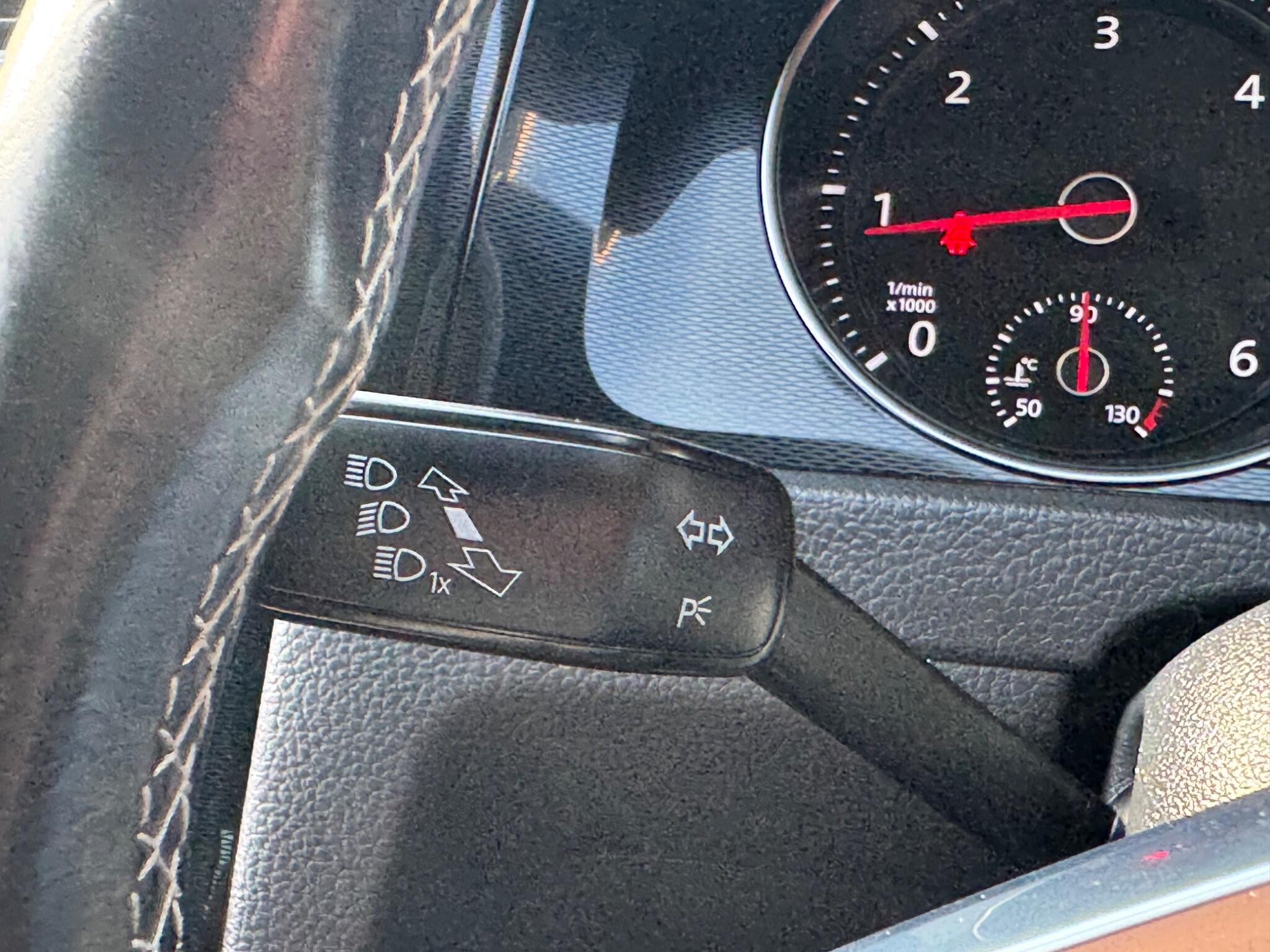 Volkswagen Golf view 18