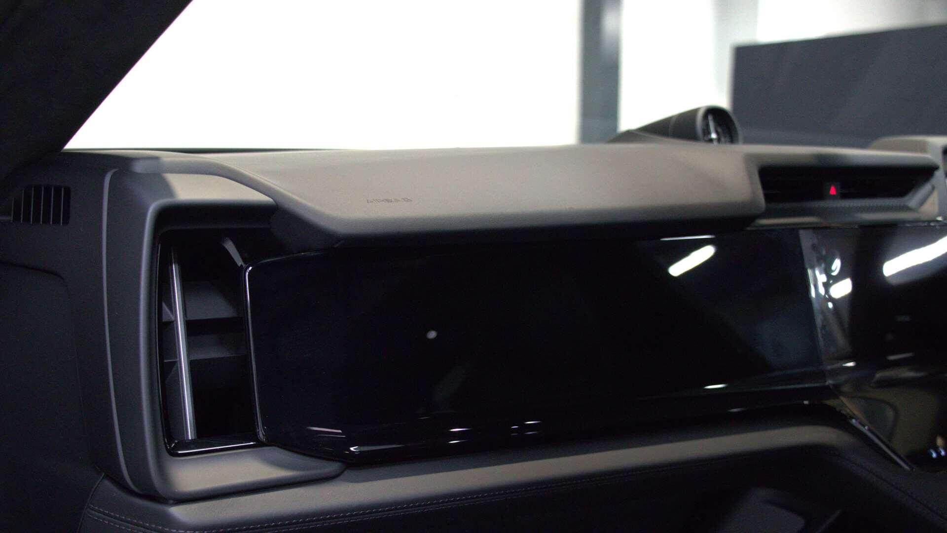 Porsche Cayenne view 35