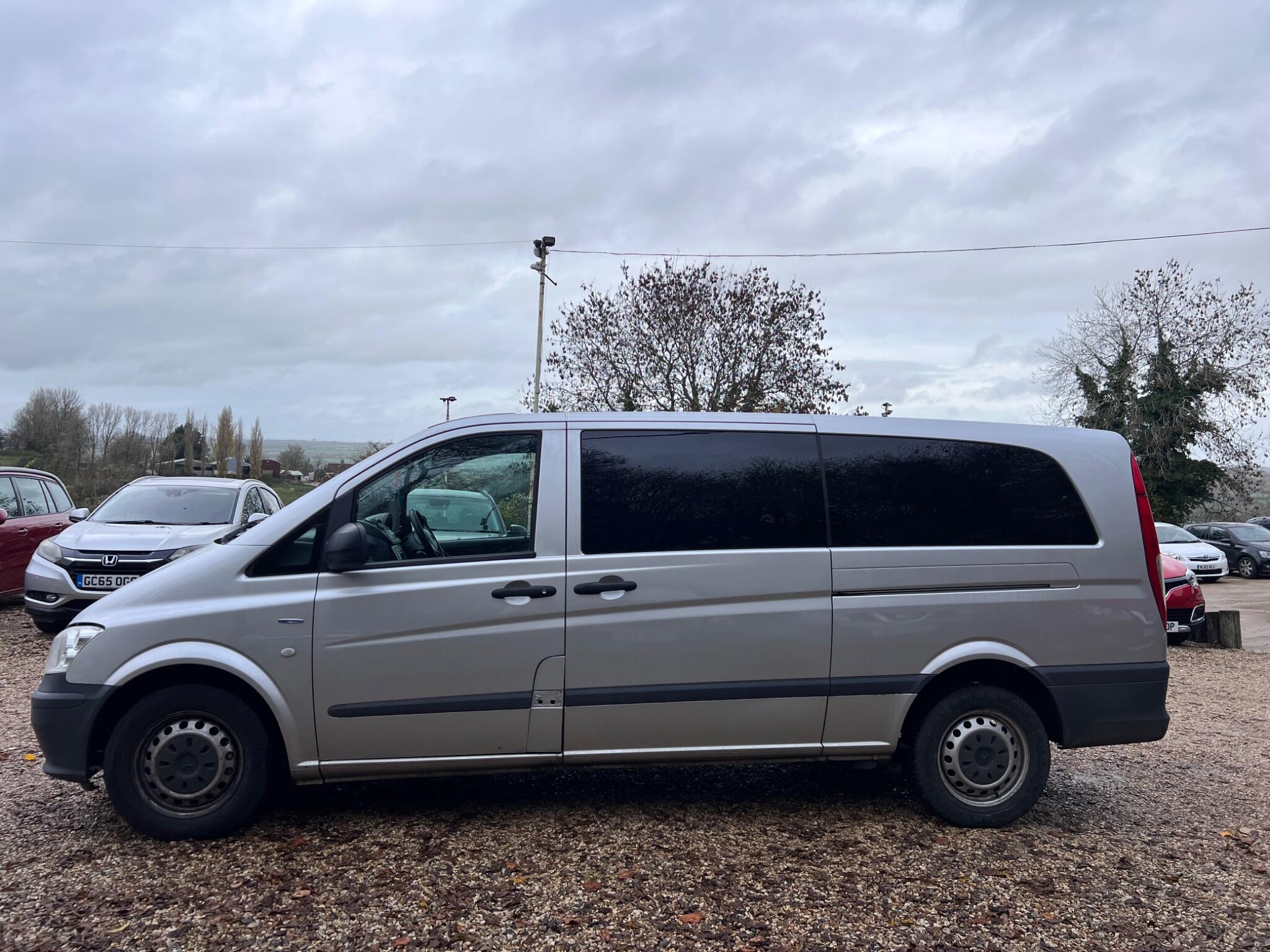Mercedes-Benz Vito view 13