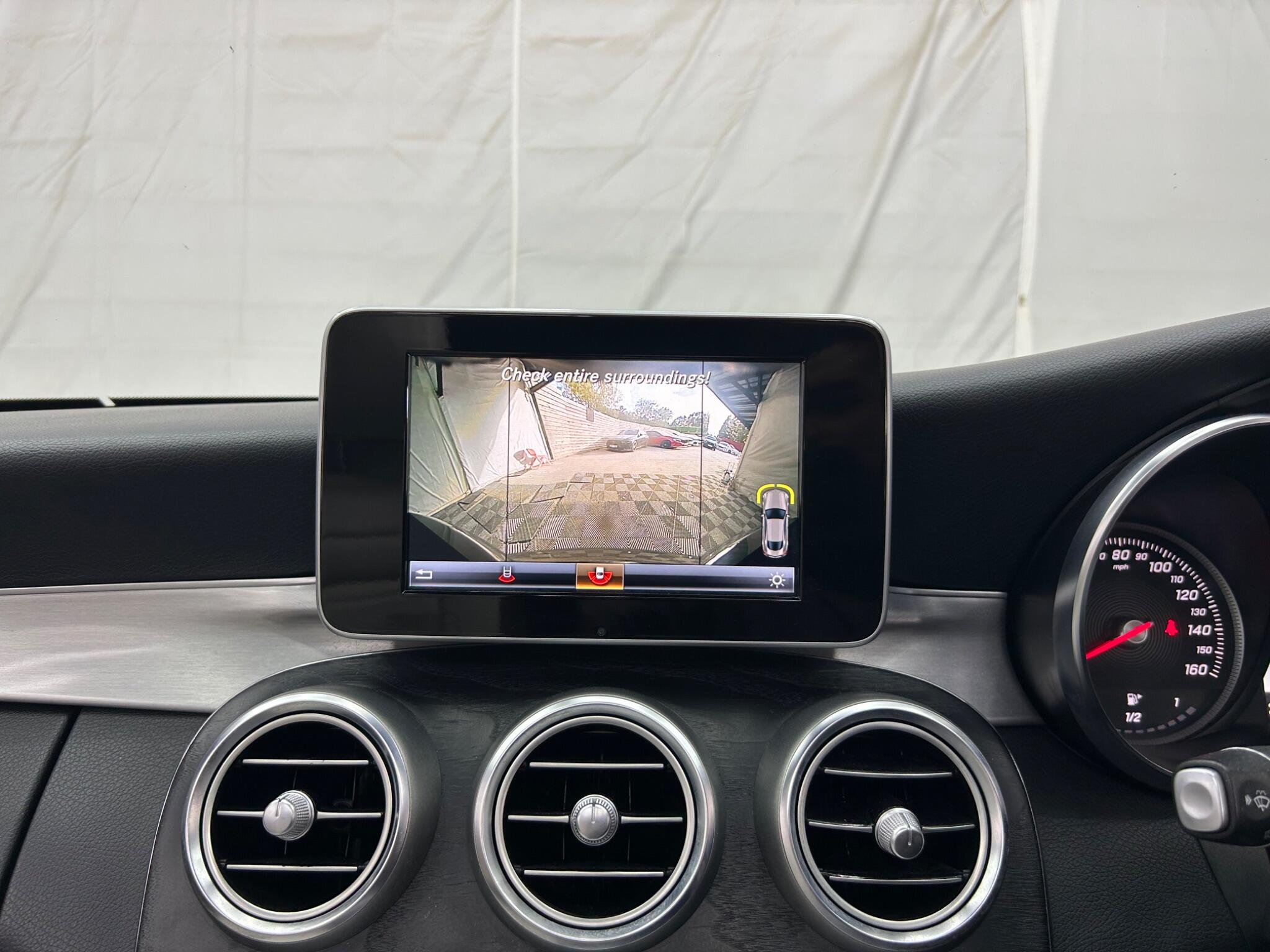 Mercedes-Benz C-Class view 36