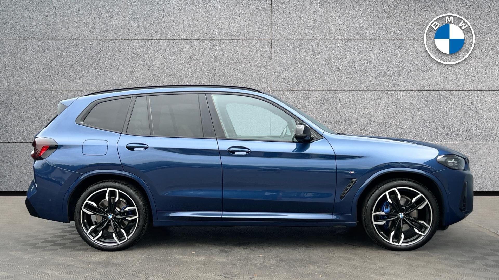 BMW X3 view 3