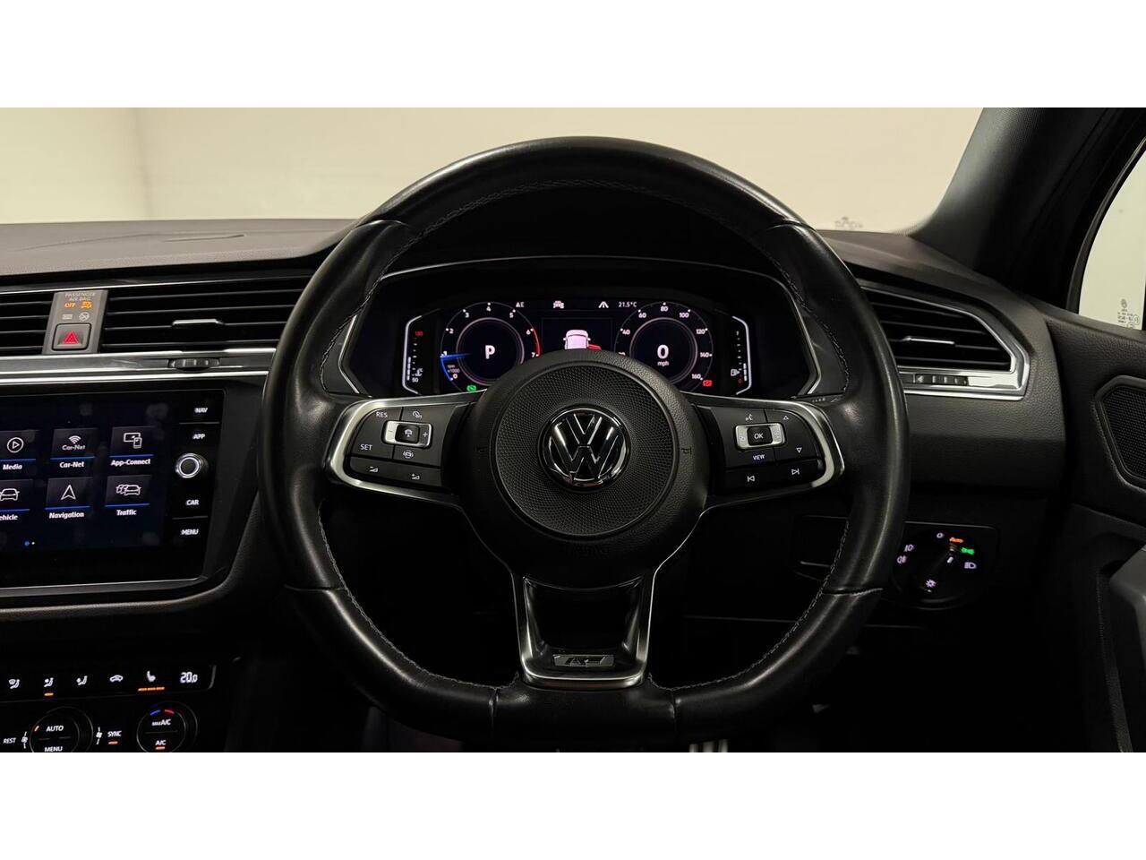 Volkswagen Tiguan Allspace view 25