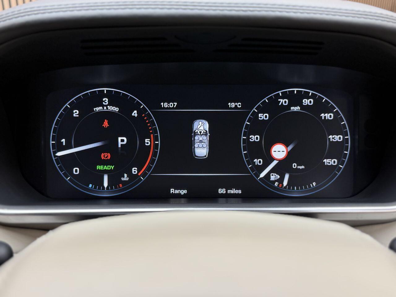 Land Rover Range Rover view 38