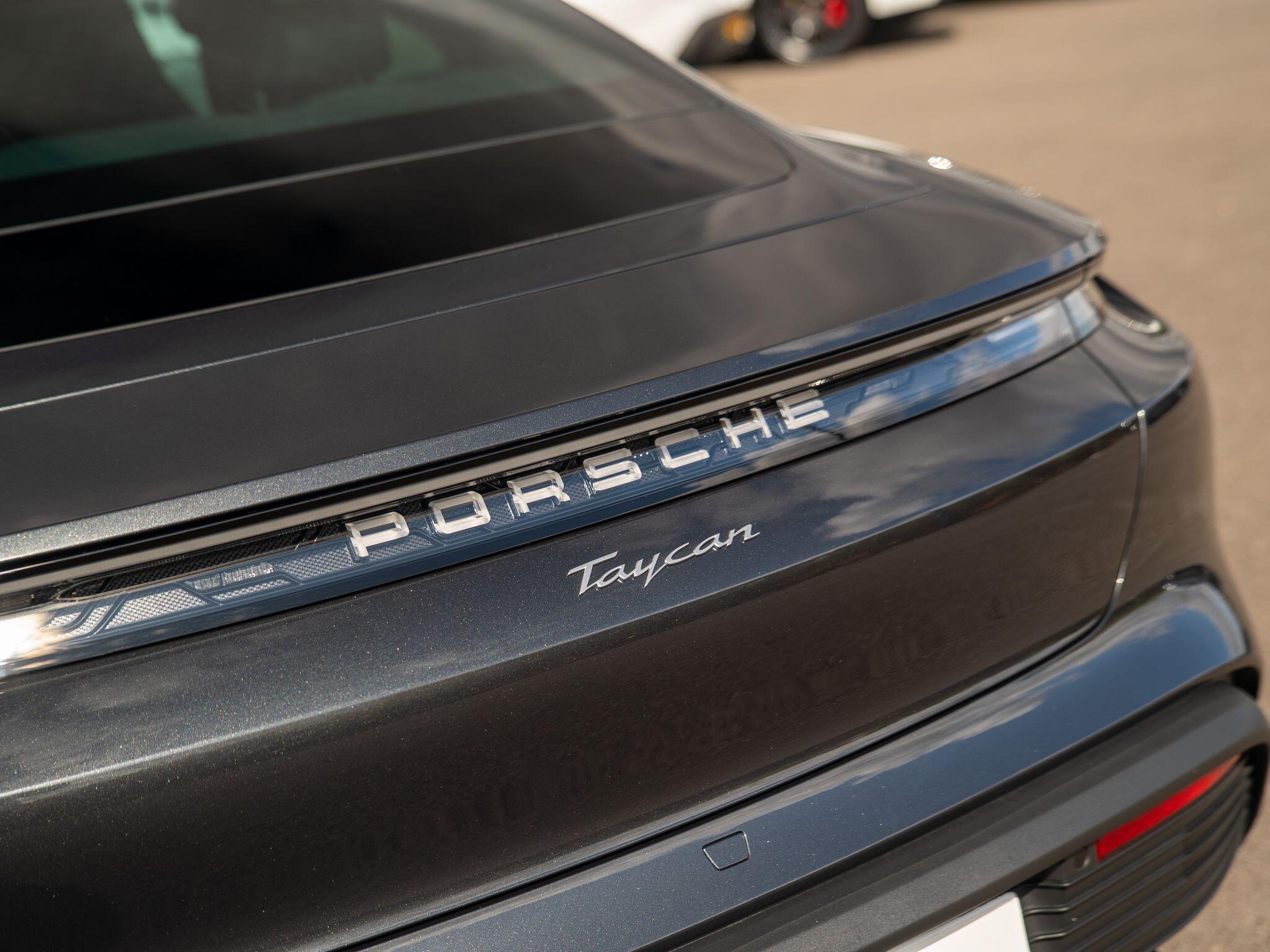 Porsche Taycan view 40