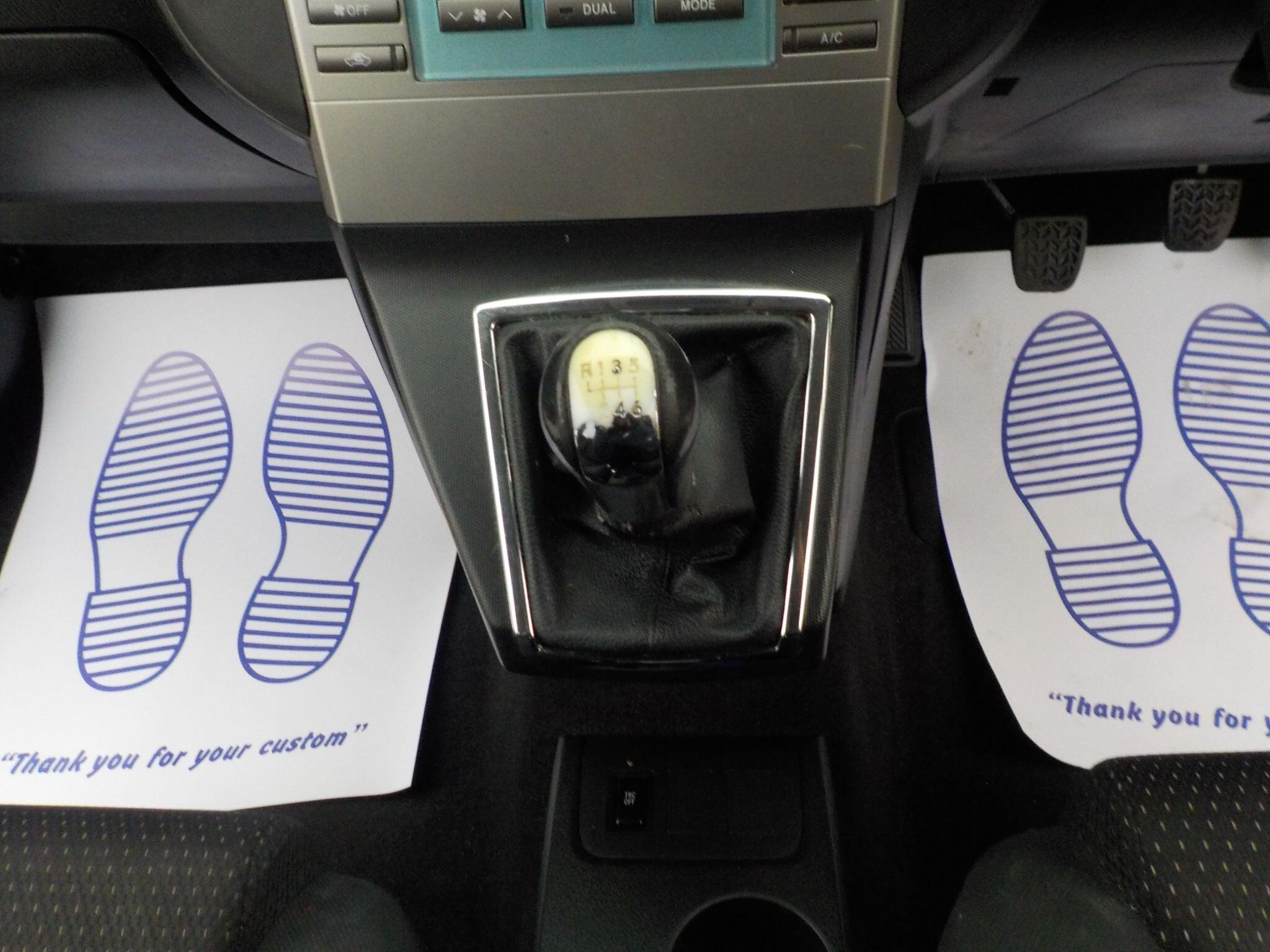 Toyota Corolla Verso 2.2 D-4D SR 5dr