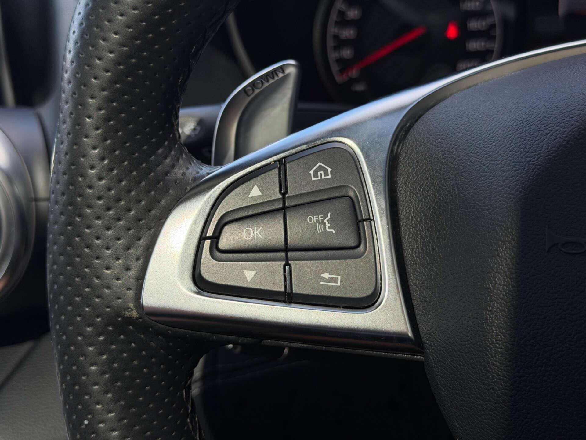 Mercedes-Benz Amg GT view 32