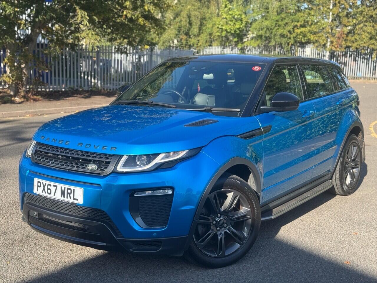 Land Rover Range Rover Evoque view 3