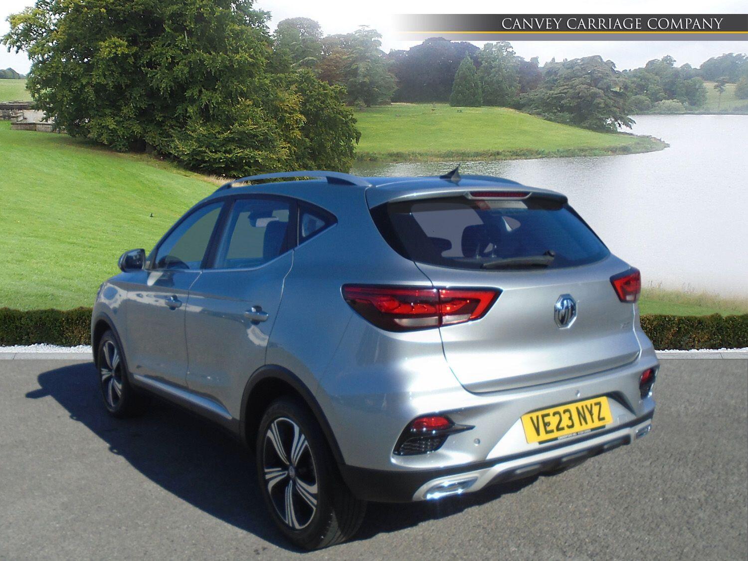 MG ZS view 3
